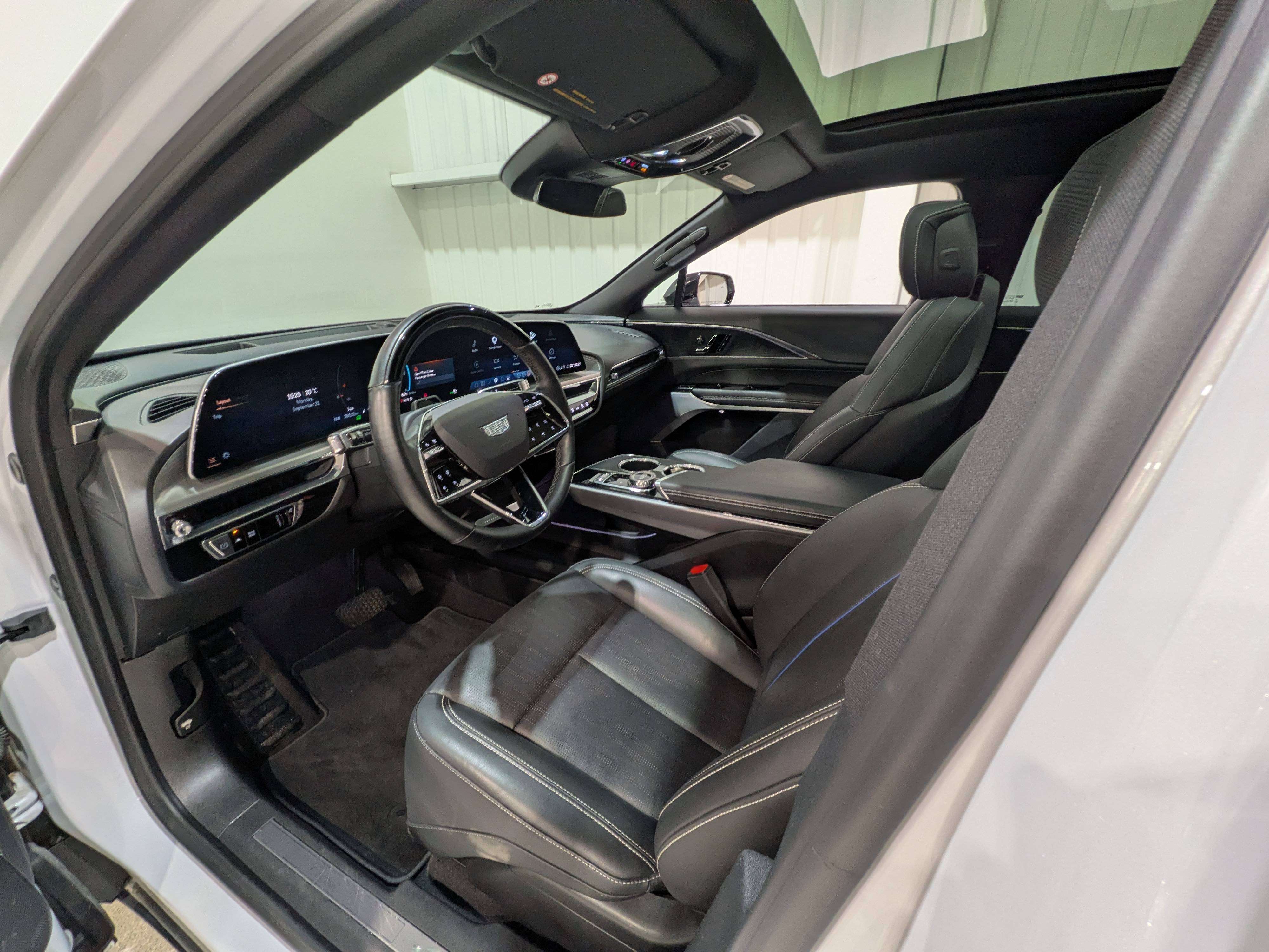 2024 Cadillac Lyriq Sport, Sièges ventilés, Caméra 360, Carplay — снимка 1