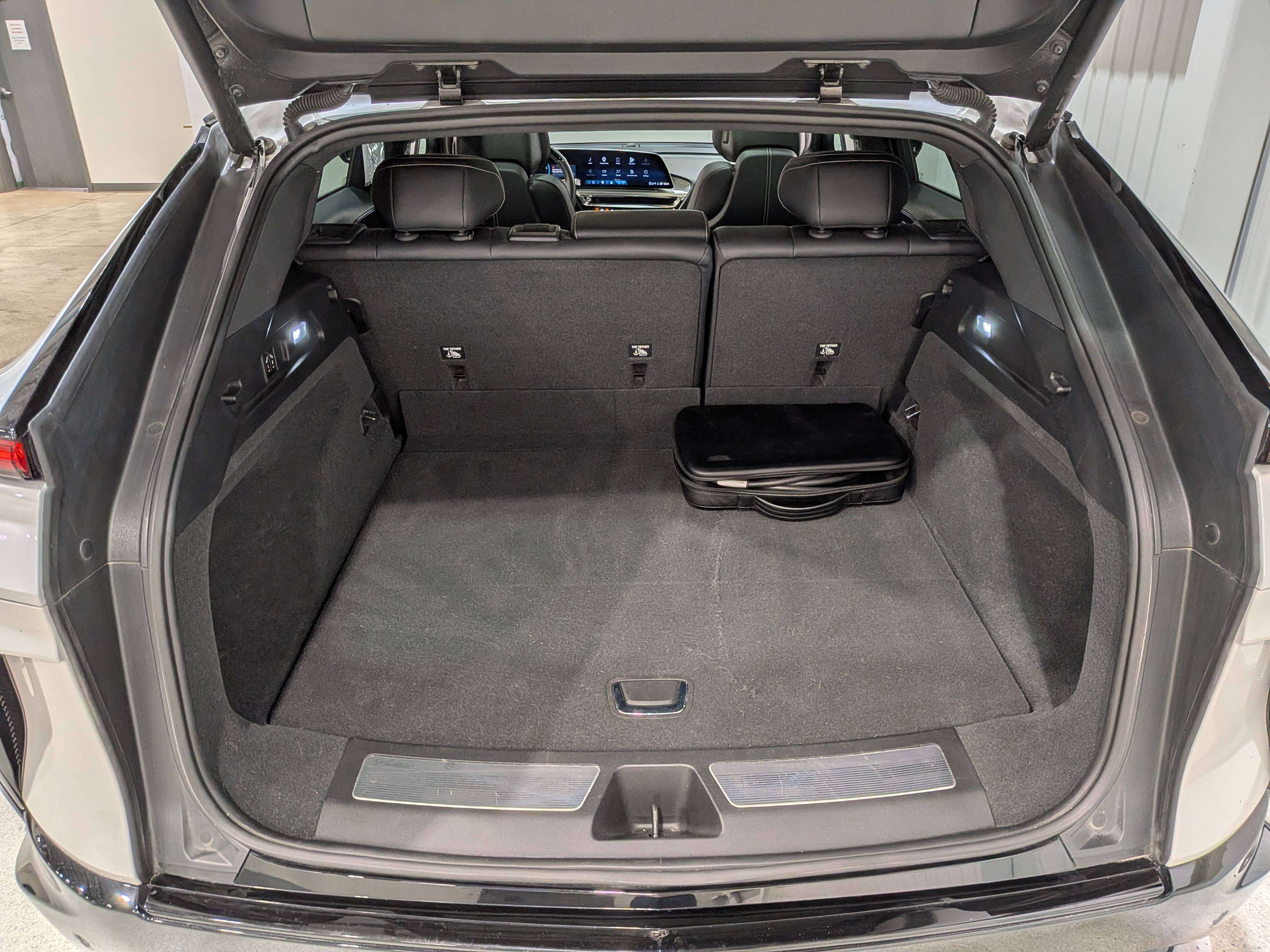 Cadillac LYRIQ 2024