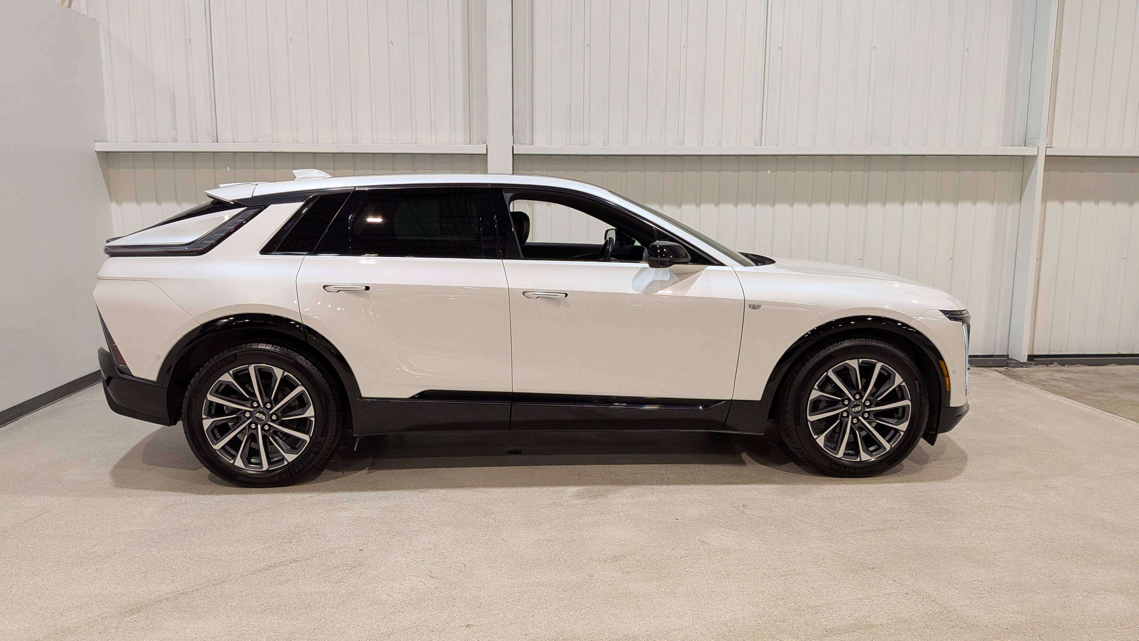 Cadillac LYRIQ 2024