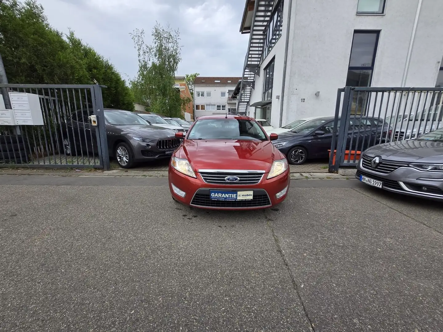 Ford Mondeo Lim. Ghia Orange - 2