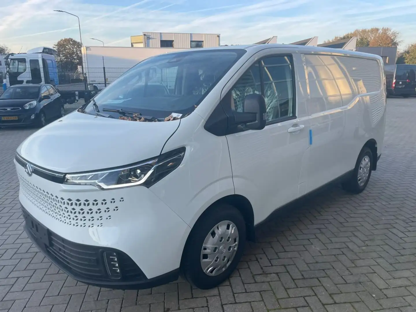 Maxus eDeliver 7 E-DELIVER - L2H1 88 kWh Blanco - 2