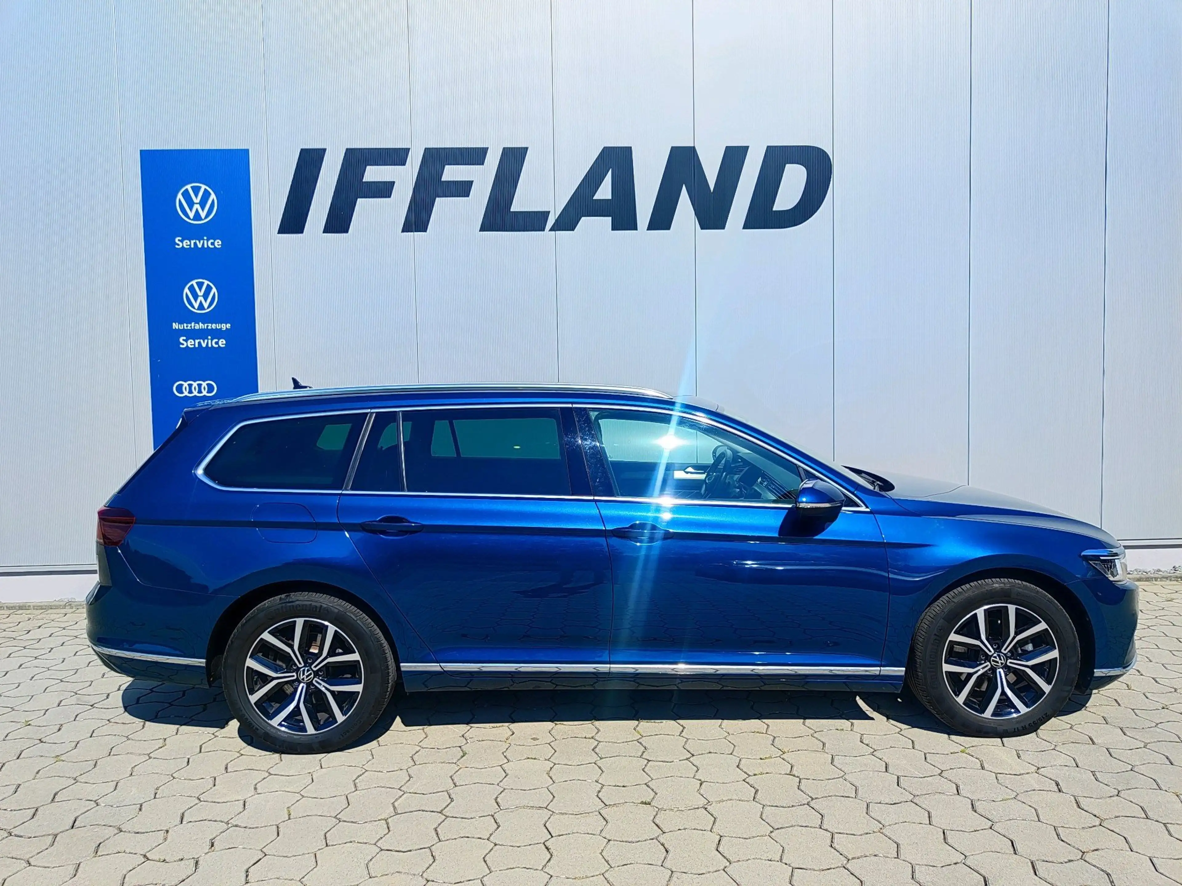 Volkswagen Passat Variant 2.0 TSI Elegance *AHK*ErgoActive*MATRIX* — photo 5