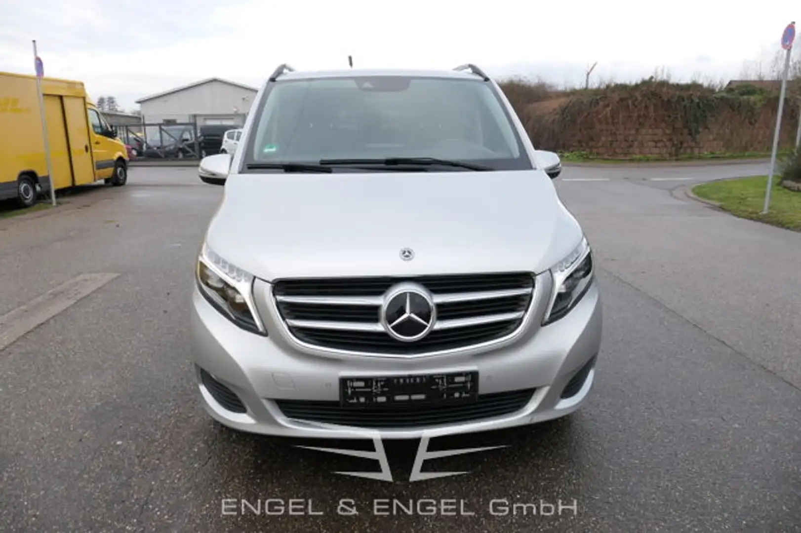 Mercedes-Benz V 250 d AVANTGARDE Lang Silber - 2