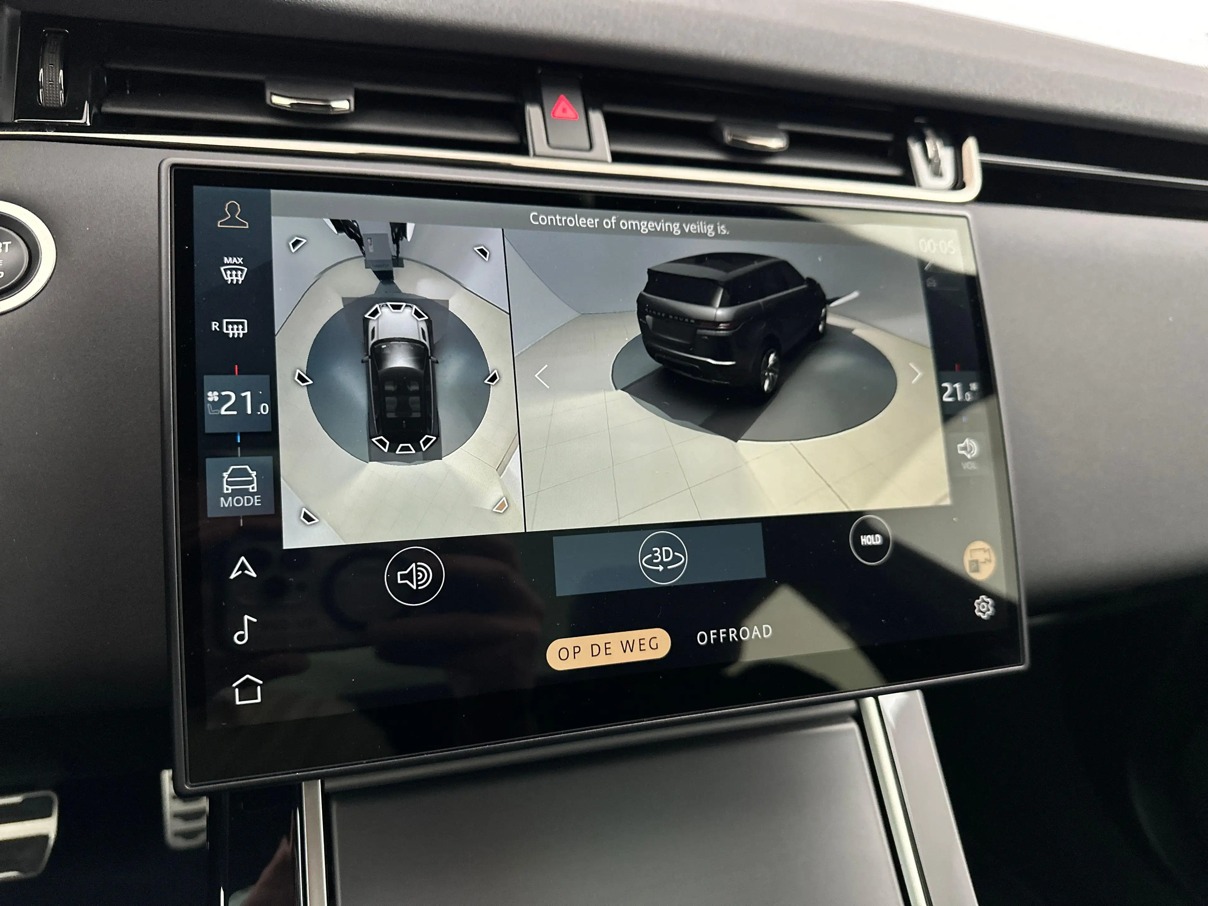 Land Rover Range Rover Evoque P270e Dynamic SE — photo 15