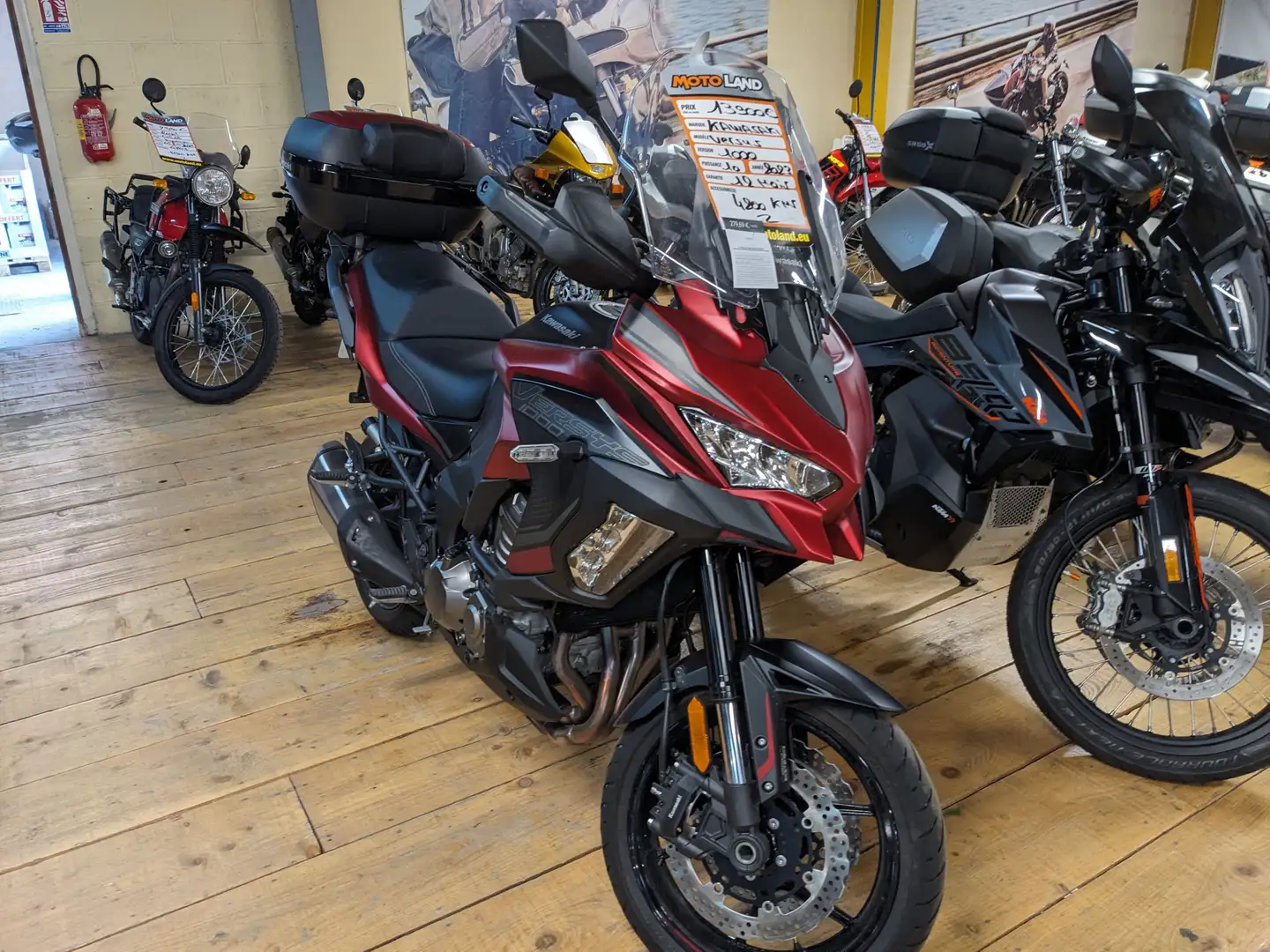 Kawasaki Versys 1000 Piros - 1