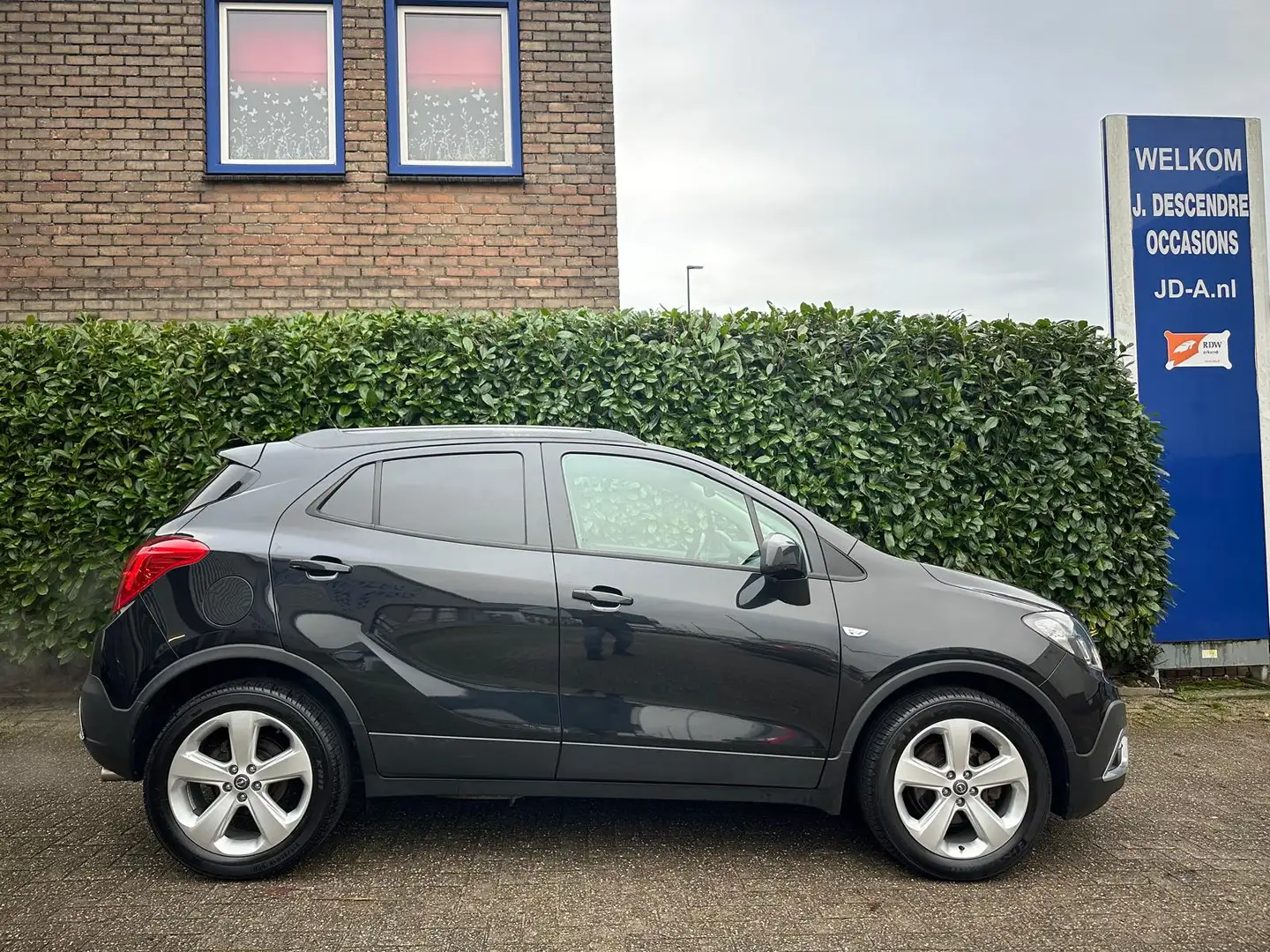 Opel Mokka 1.4 T Edition 4x4 Climate C, Cruise C, Pdc, Lmv ZA Zwart - 2