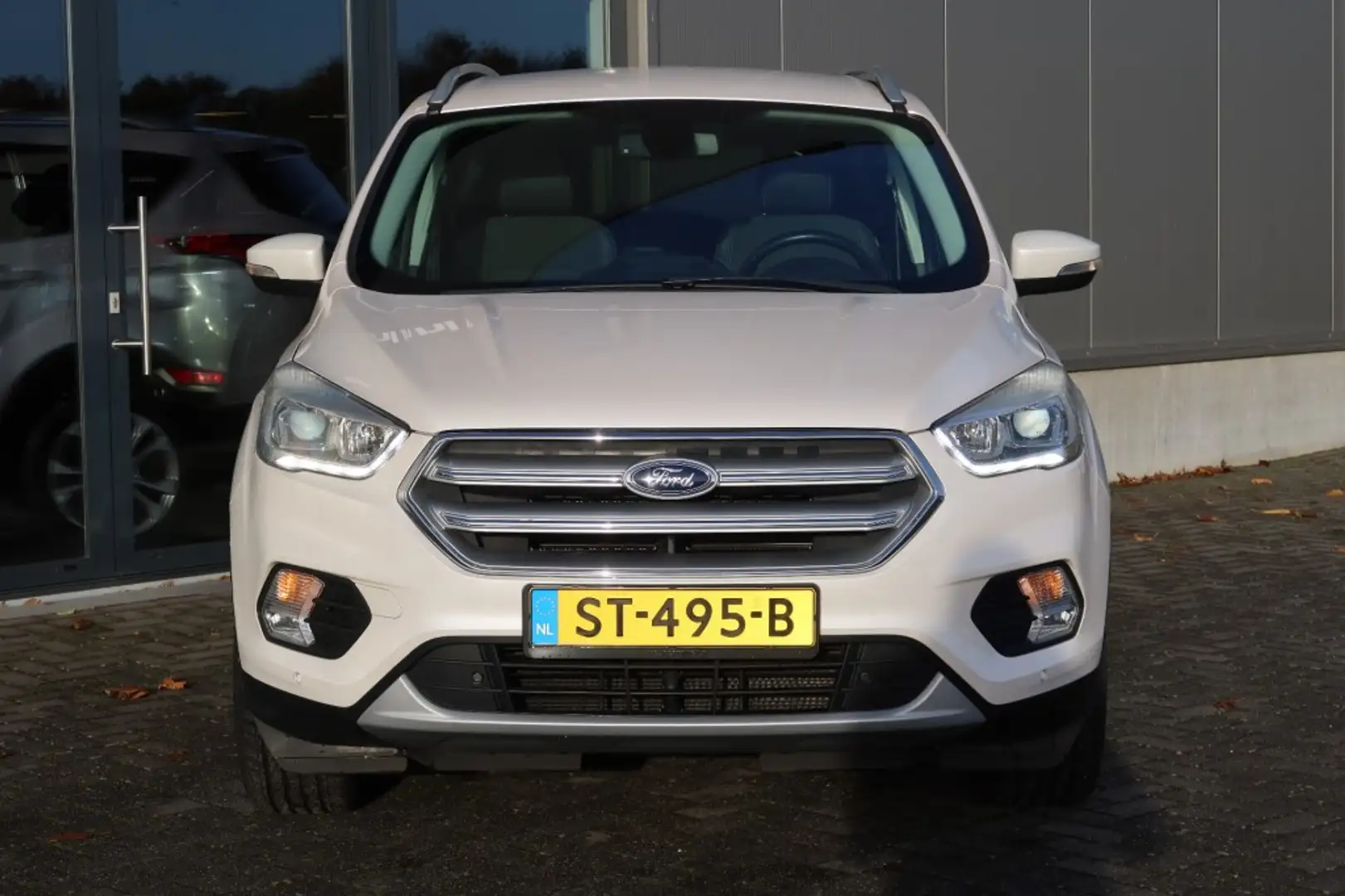 Ford Kuga 1.5 Ecoboost Titanium 150pk Clima, NAVI, Camera Blanc - 2