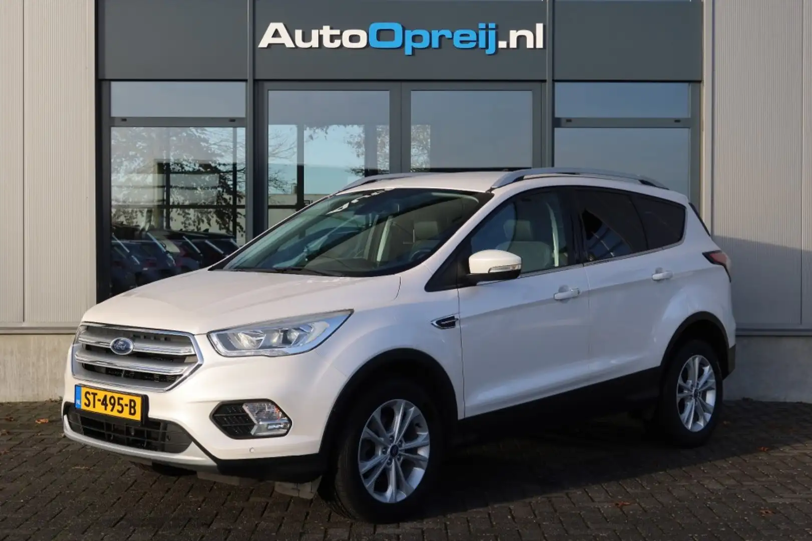 Ford Kuga 1.5 Ecoboost Titanium 150pk Clima, NAVI, Camera Blanc - 1