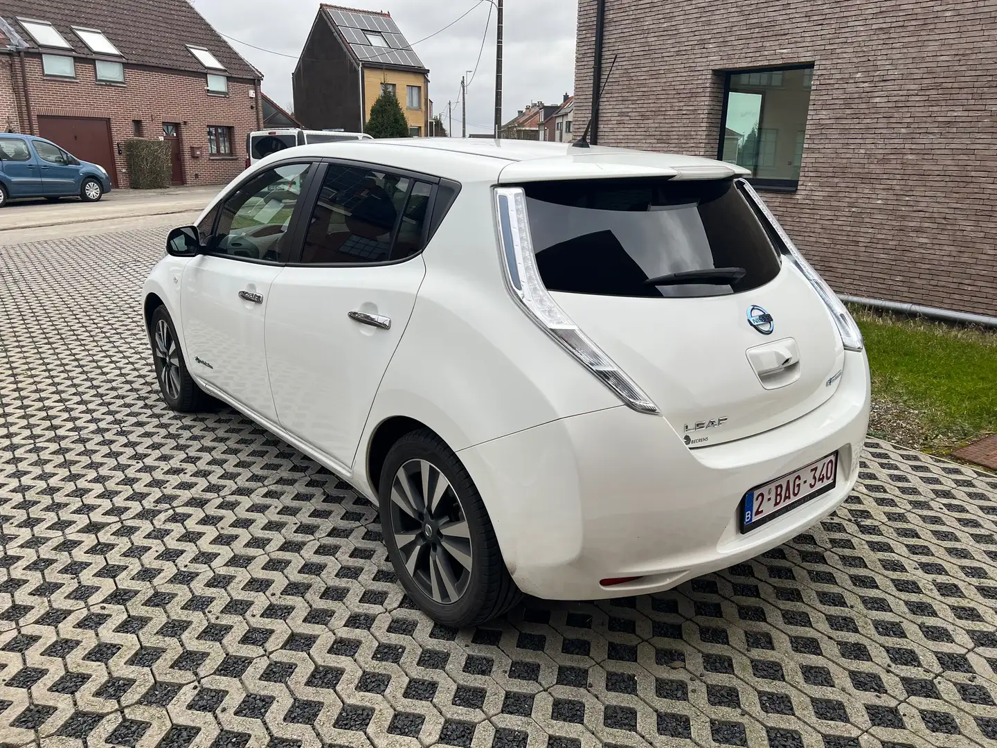 Nissan Leaf Leaf 30 kWh (mit Batterie) Tekna Blanc - 2
