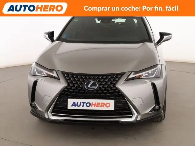 Lexus Ux view 9