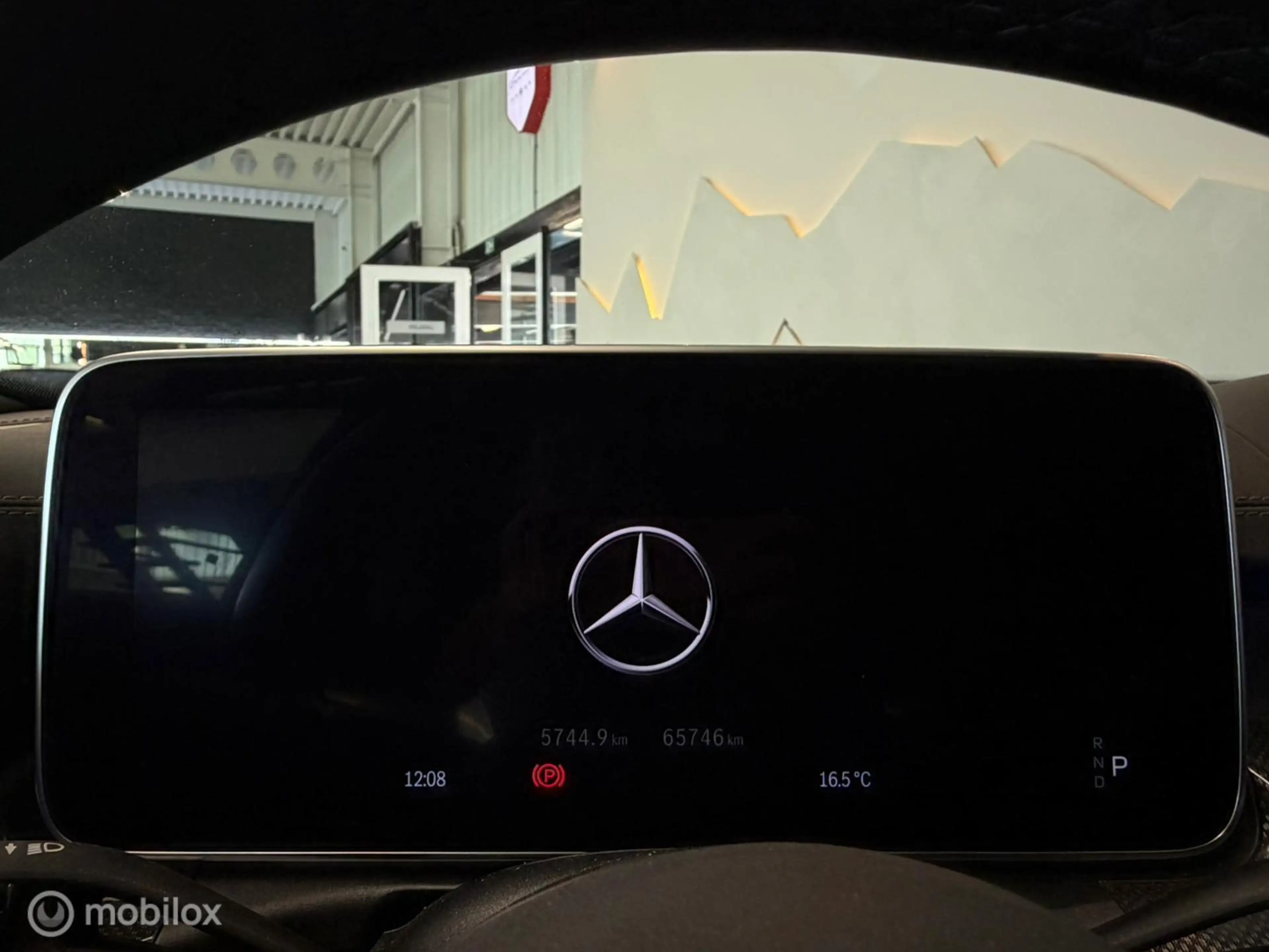 Mercedes-Benz C 300 Estate e AMG Line Panorama/Keyless/Night — photo 38