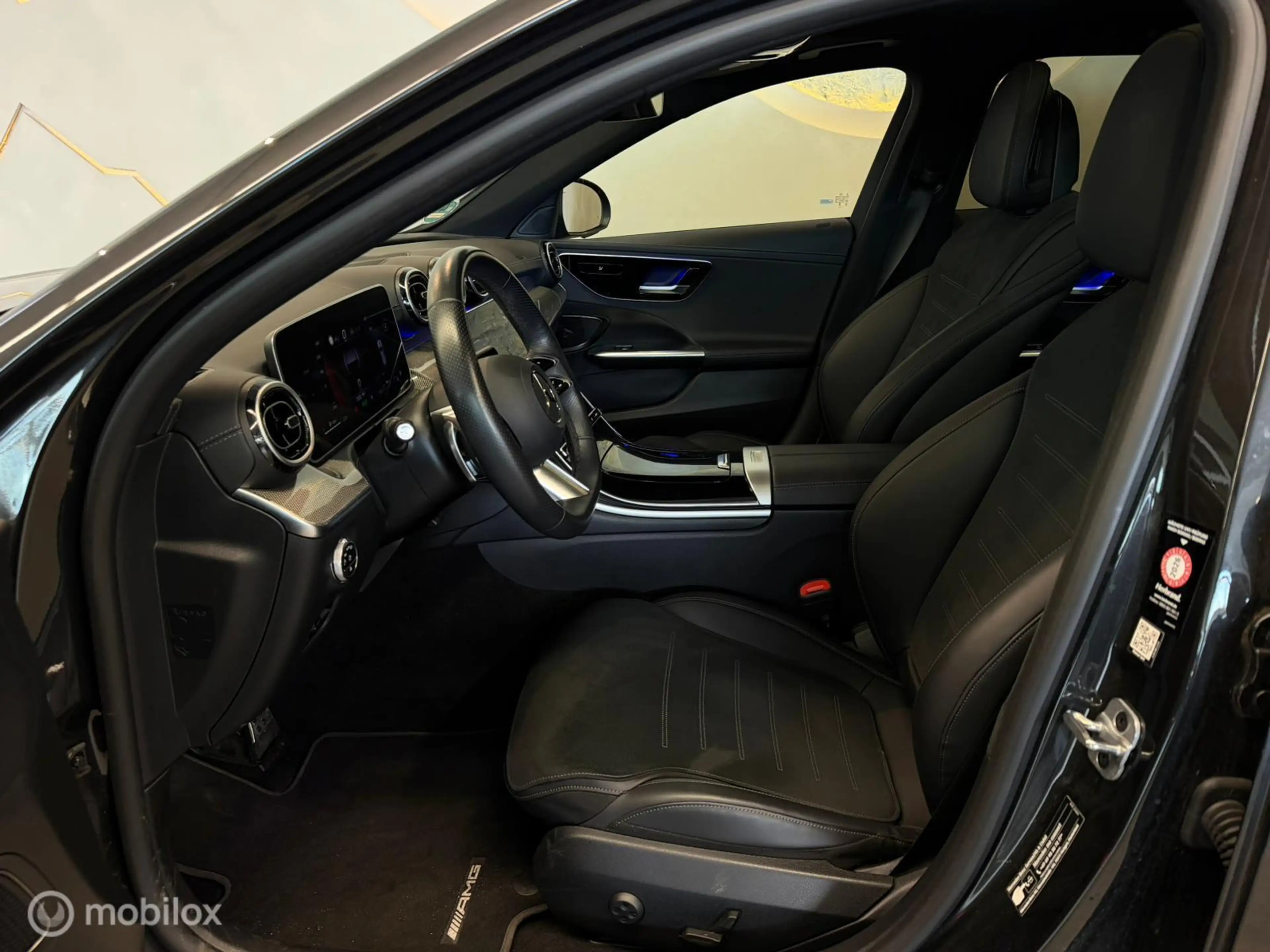 Mercedes-Benz C 300 Estate e AMG Line Panorama/Keyless/Night — photo 35