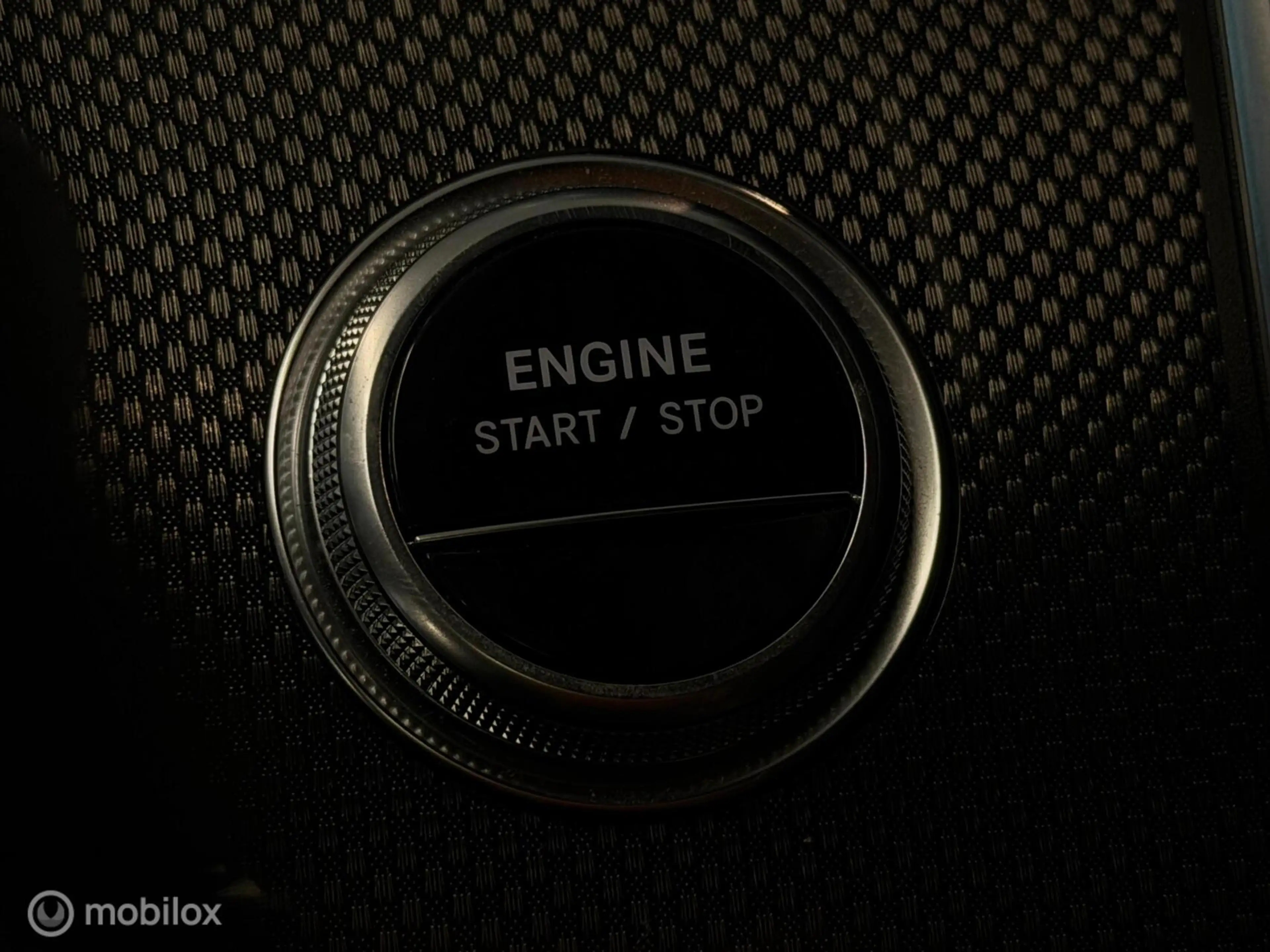 Mercedes-Benz C 300 Estate e AMG Line Panorama/Keyless/Night — photo 21