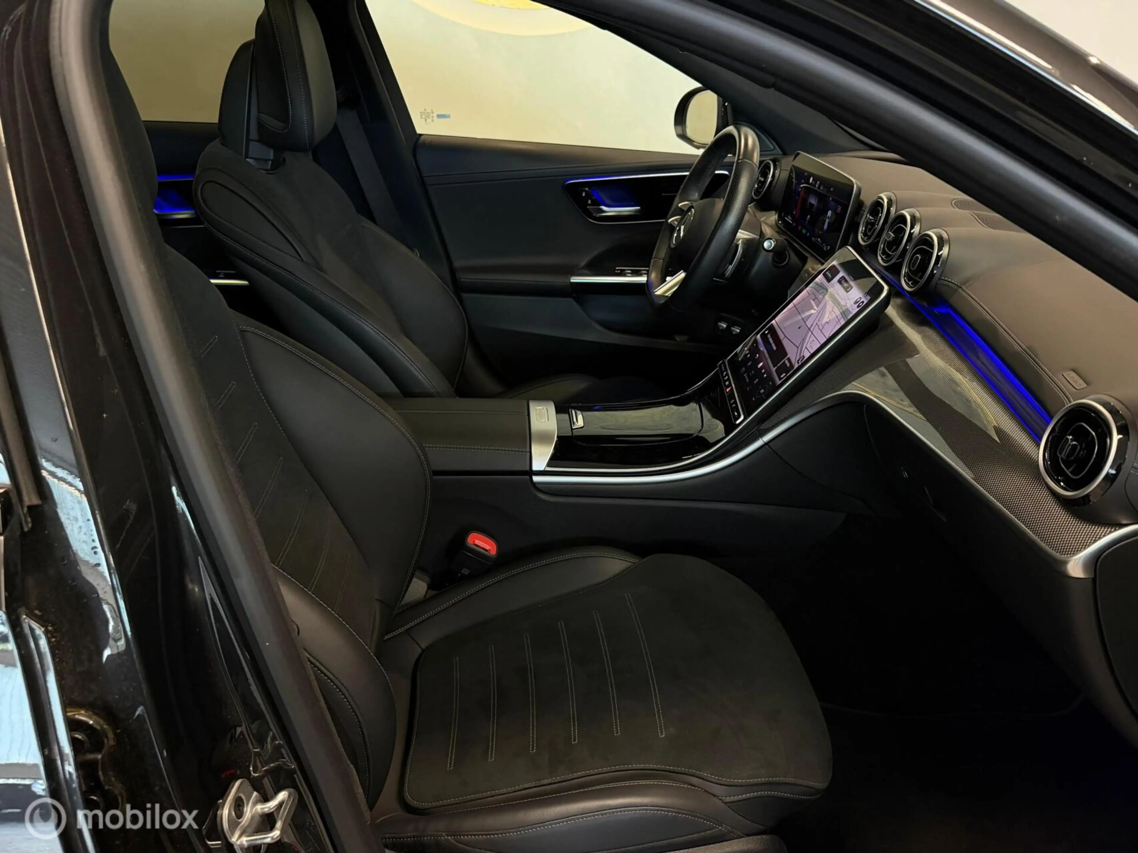 Mercedes-Benz C 300 Estate e AMG Line Panorama/Keyless/Night — photo 37