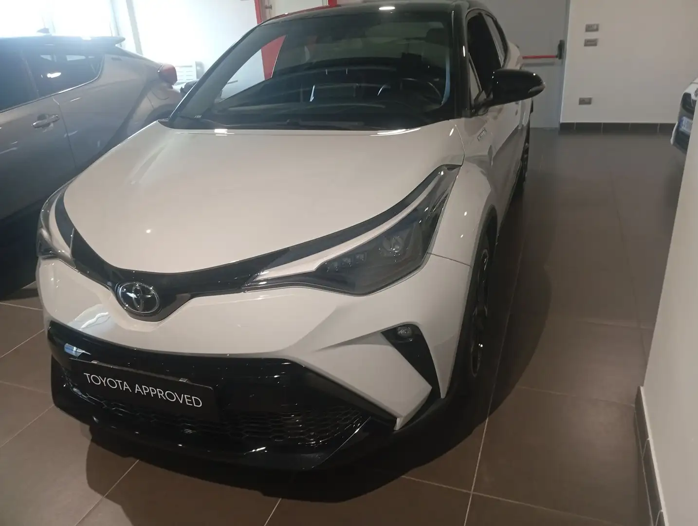 Toyota C-HR C-HR 1.8 Hybrid E-CVT GR Sport Gris - 1