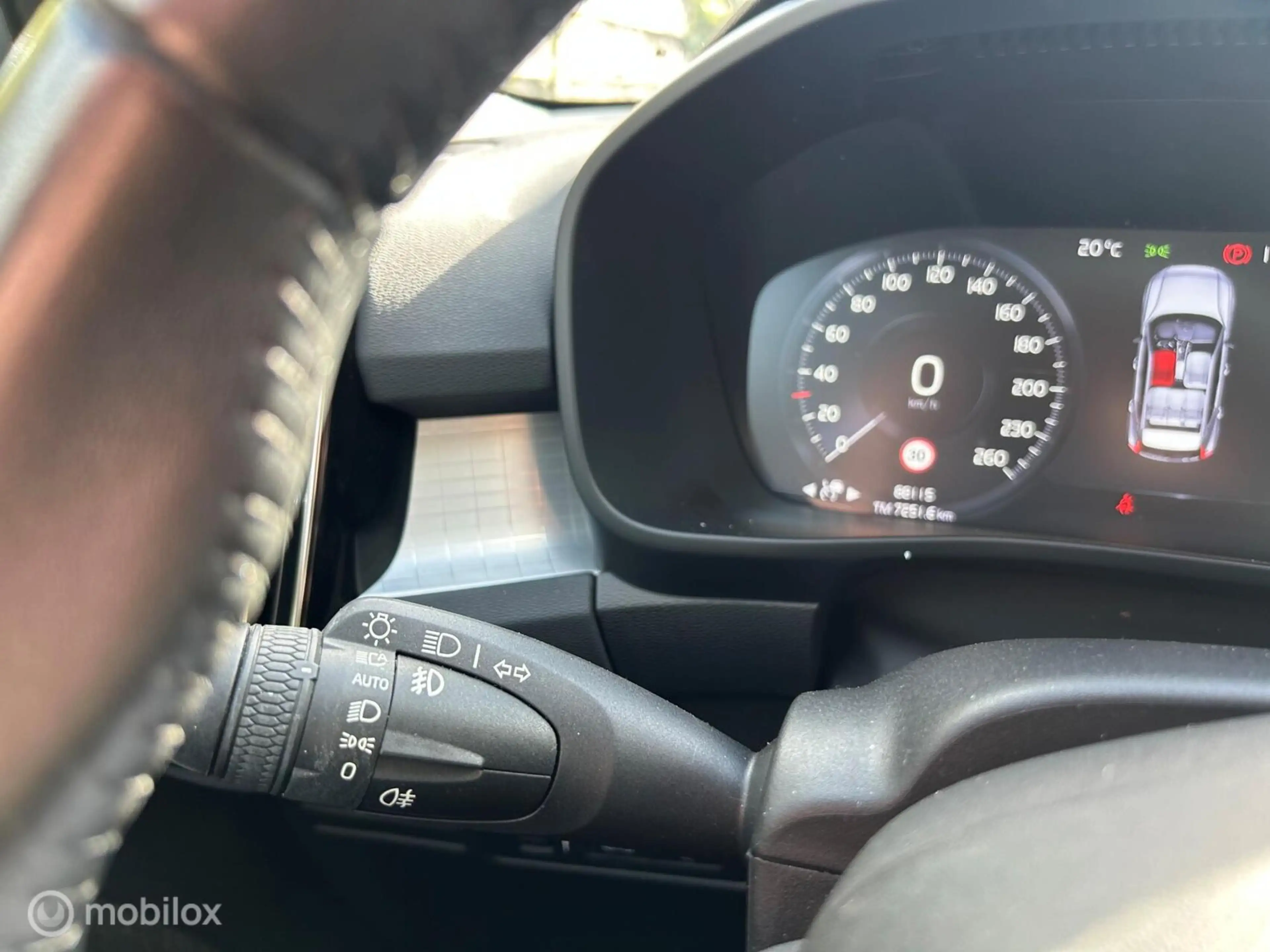 Volvo XC40 1.5 T4 Recharge Inscription Expression Leer Trekha — photo 11