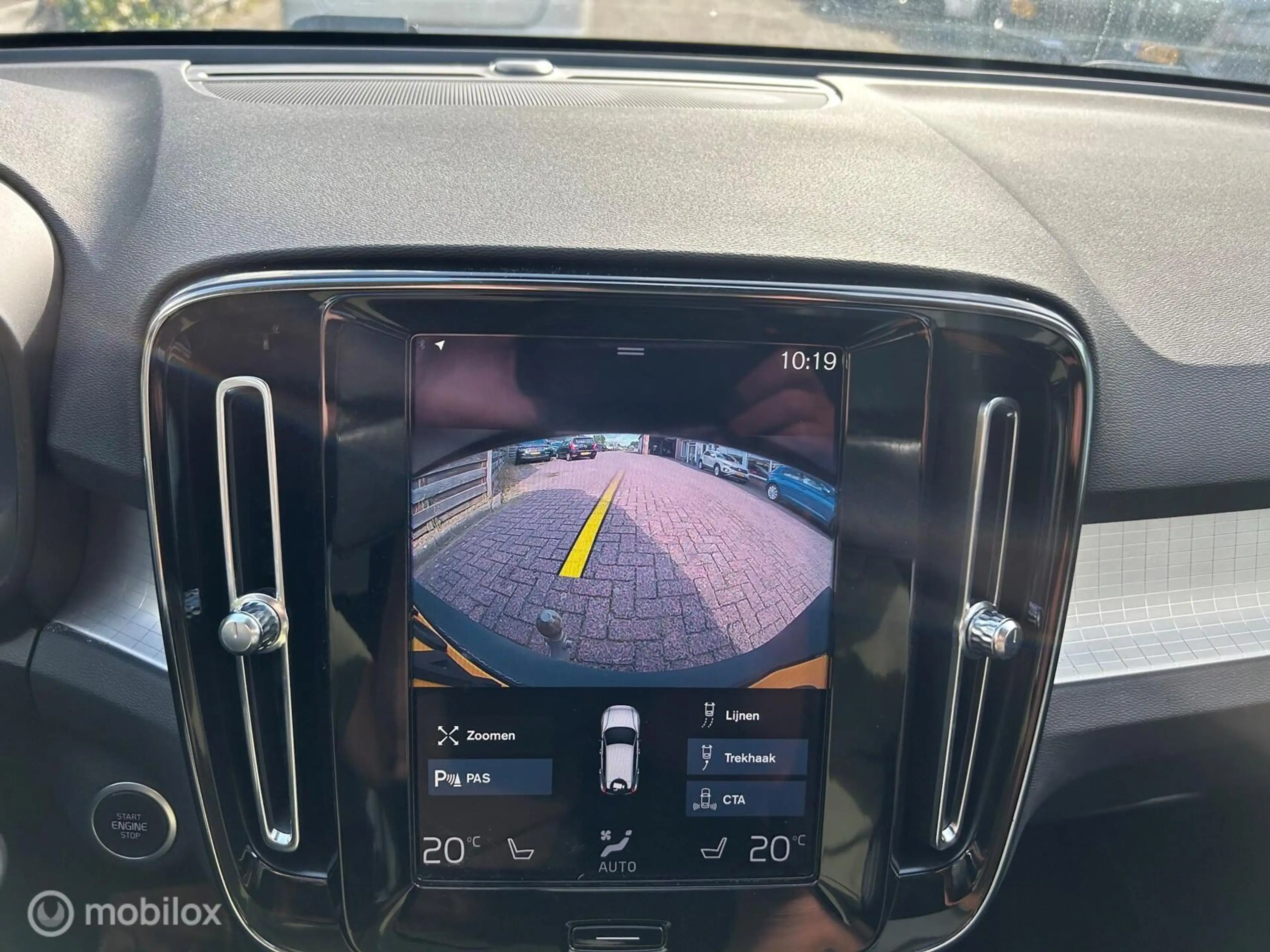 Volvo XC40 1.5 T4 Recharge Inscription Expression Leer Trekha — photo 7