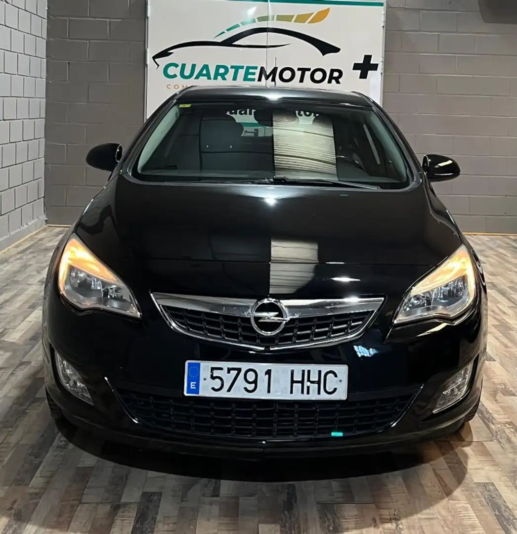 Opel Astra 1.4 T Excellence Negro - 2