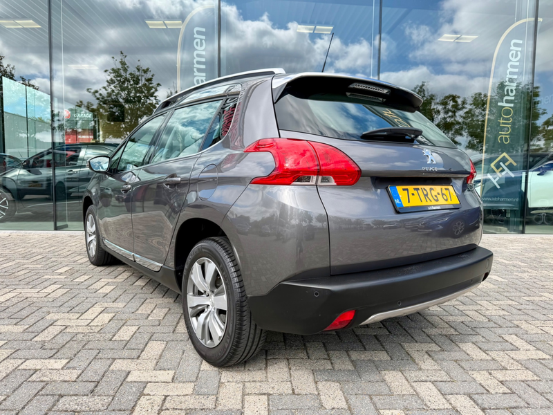 Peugeot 2008 1.6 VTi Allure, NAP, Navi, PDC, Bluetooth — photo 17