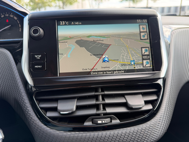 Peugeot 2008 1.6 VTi Allure, NAP, Navi, PDC, Bluetooth — photo 21