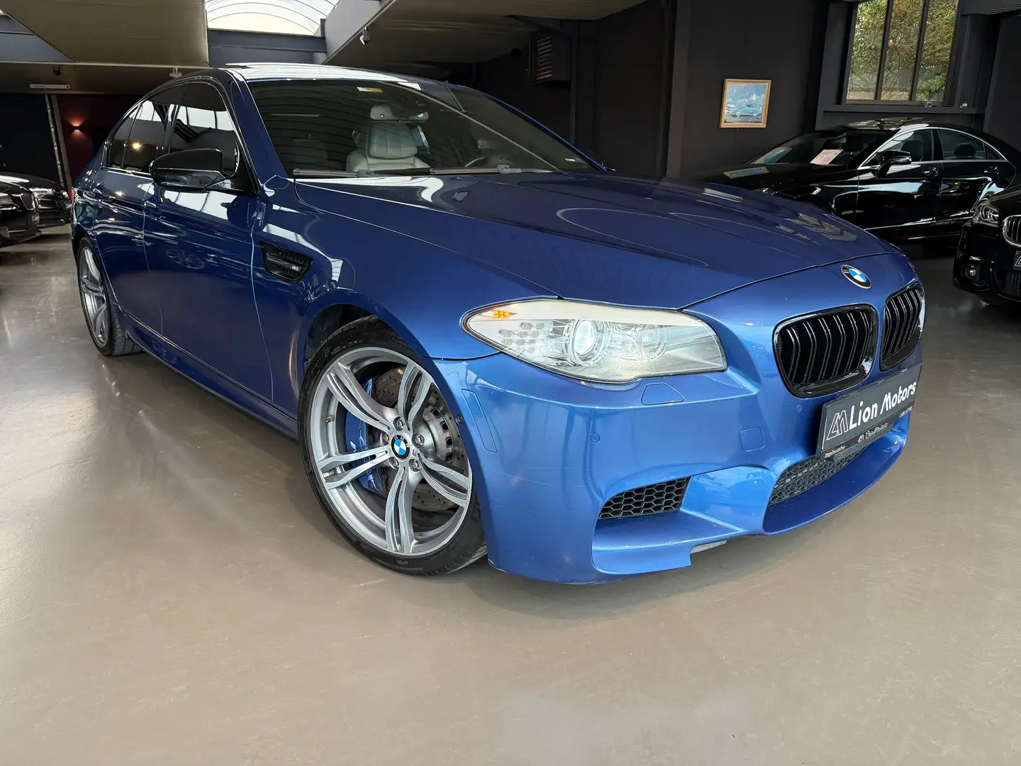 BMW M5 VACUUM*PANO*360 CAM*HEAD-UP*FULL OPTION *TOP STAAT Blau - 1