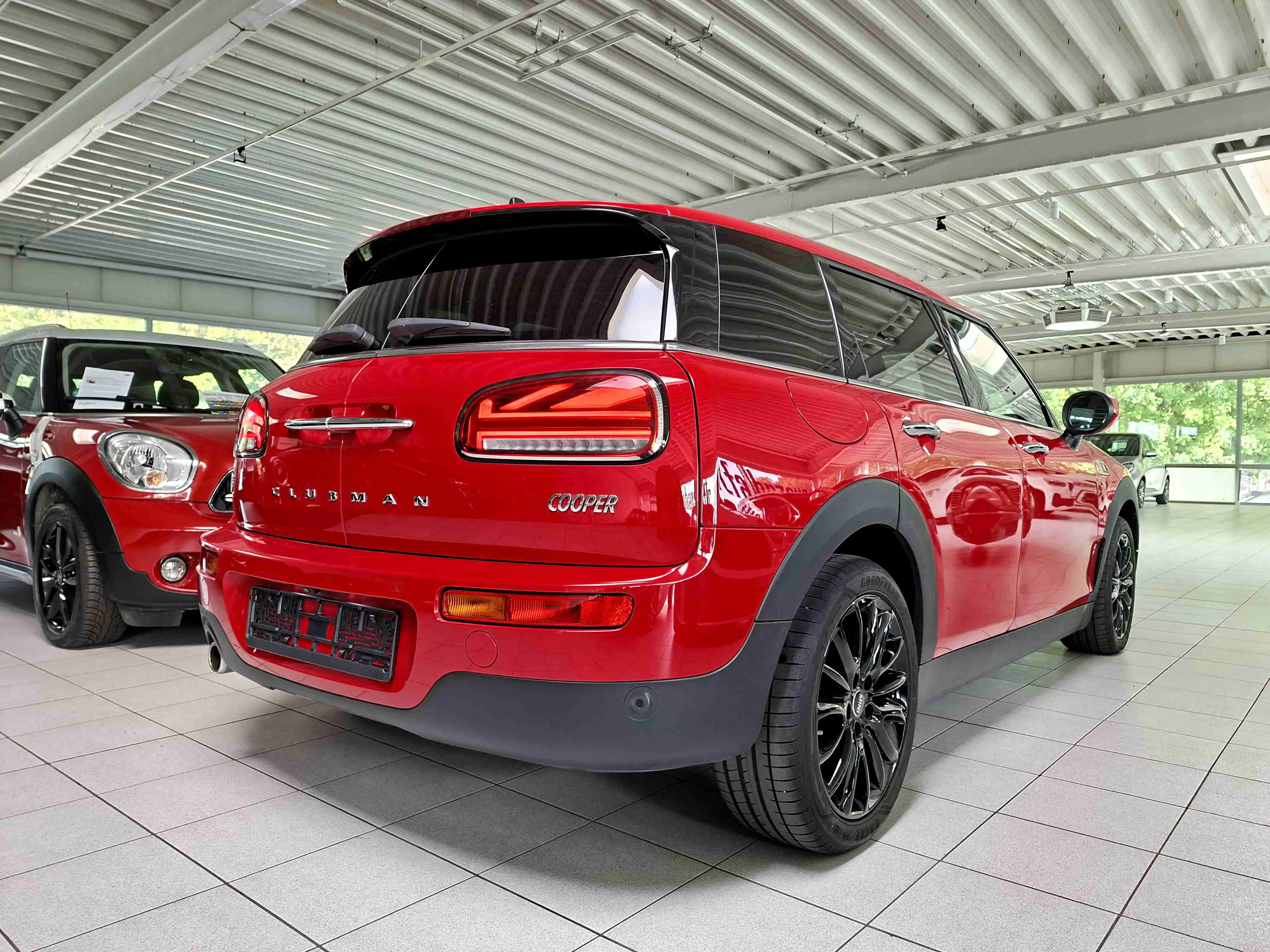 MINI Cooper Clubman Aut. Navi Kamera PanoDach E-Sitze HuD Classic Trim — photo 7