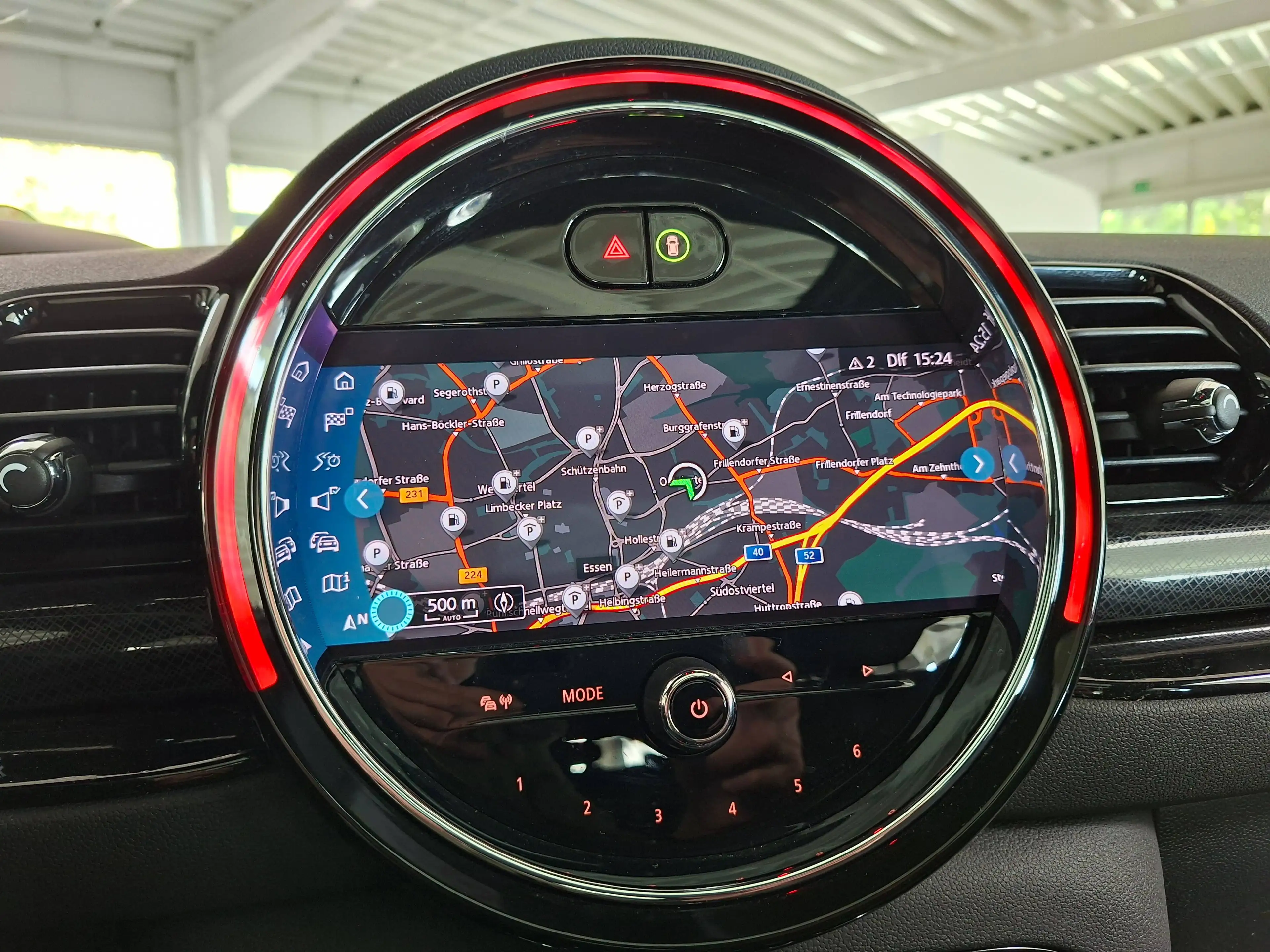 MINI Cooper Clubman Aut. Navi Kamera PanoDach E-Sitze HuD Classic Trim — photo 15