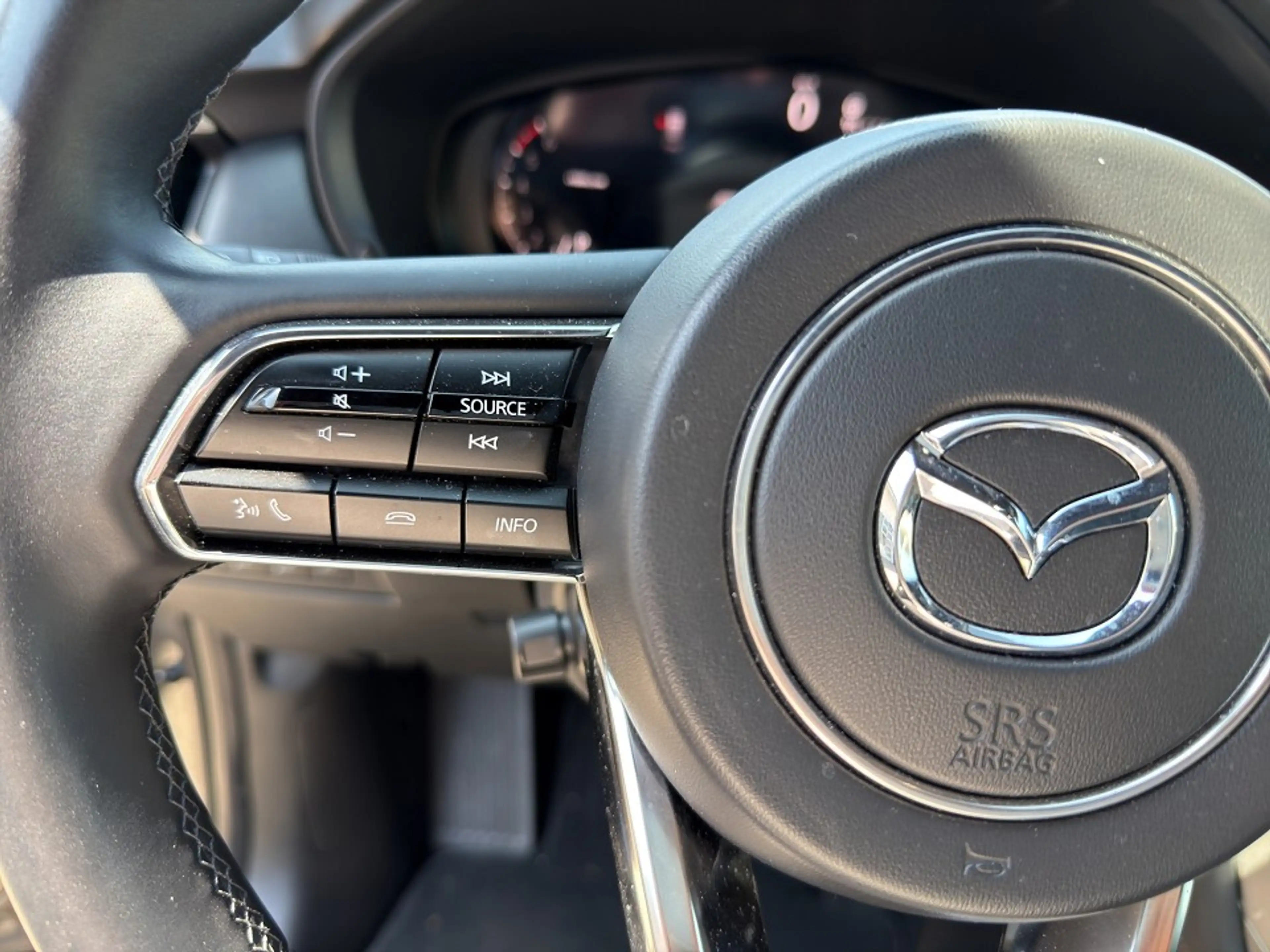 Mazda CX-80 3.3L e-SKYACTIV D 254ps — photo 11