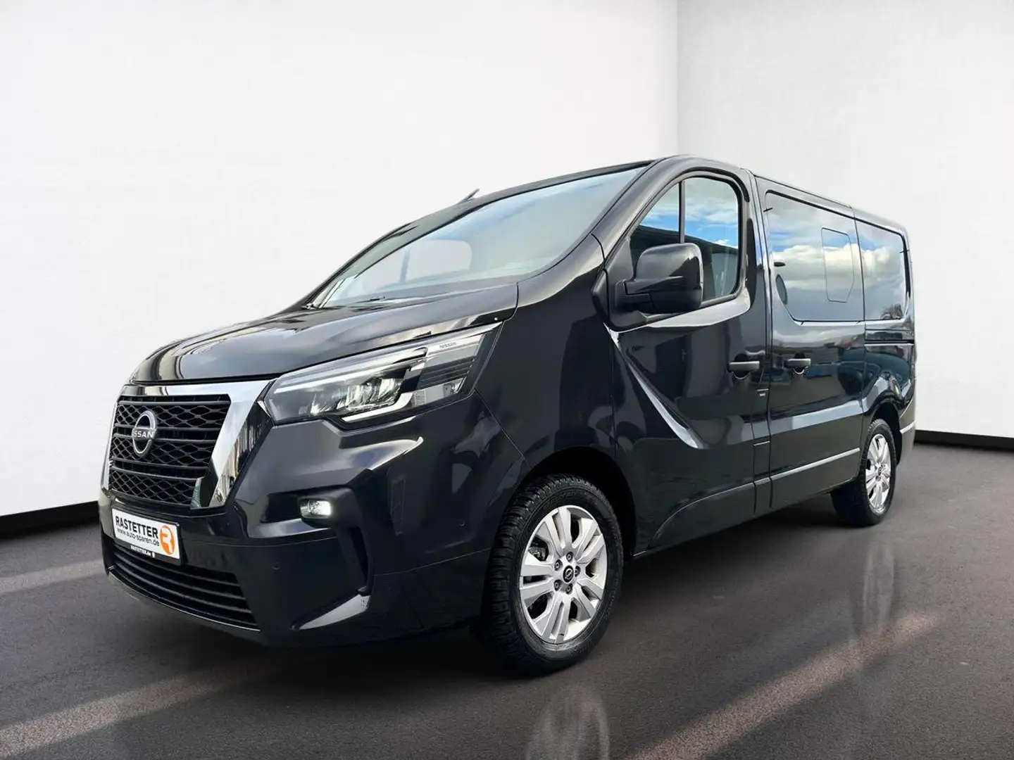 Nissan Primastar L1H1 2,8t tekna 8S Design+Kamera+Navi+iKey+Privacy Schwarz - 2