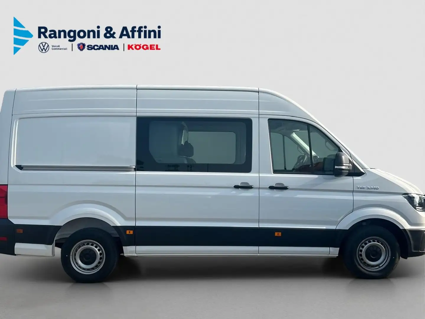 Volkswagen Crafter 35 2.0 TDI 140CV PM-TM Furgone Plus 7 posti Bianco - 2