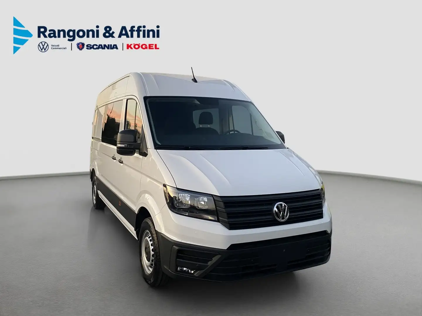 Volkswagen Crafter 35 2.0 TDI 140CV PM-TM Furgone Plus 7 posti Bianco - 1