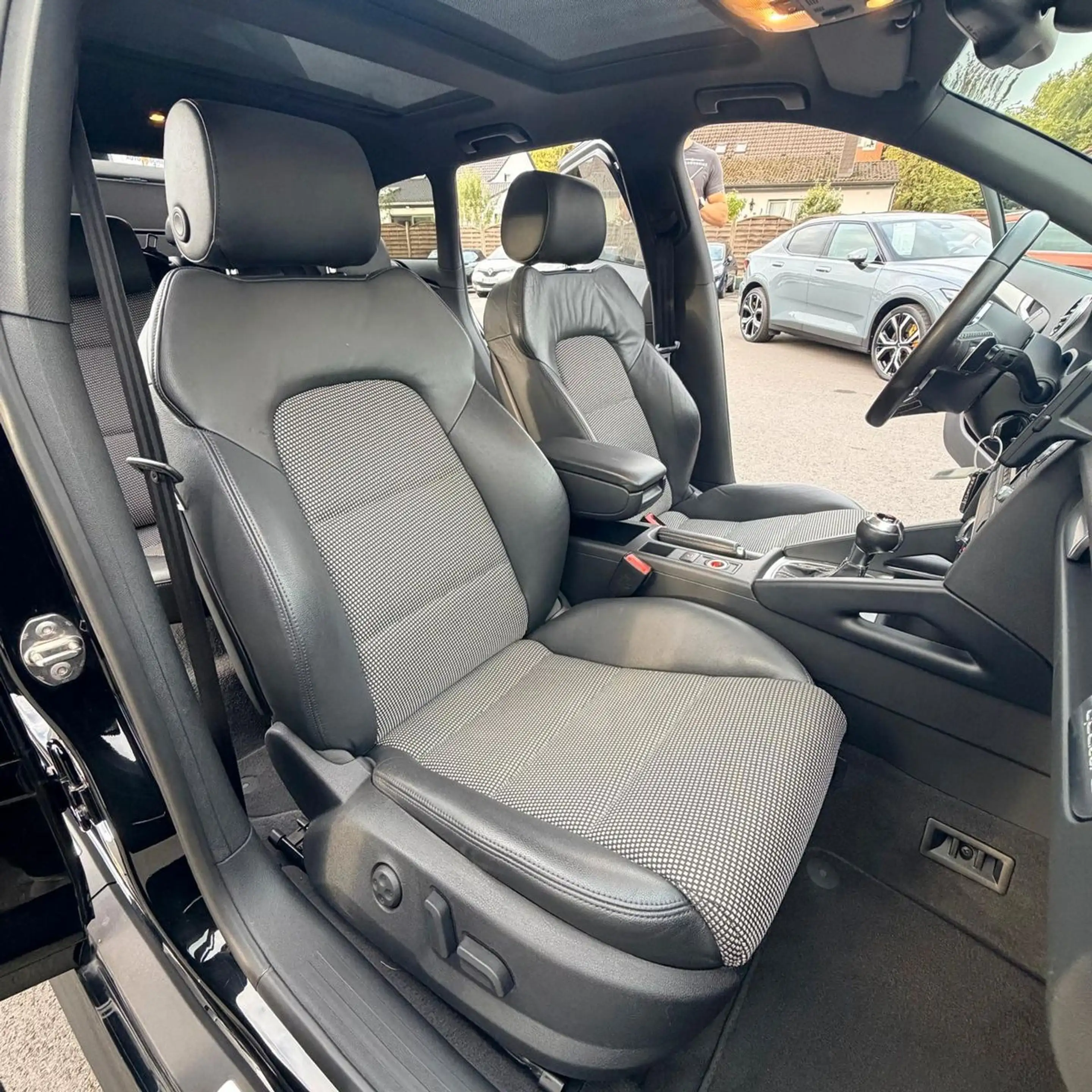 Audi S3 Sportback 2.0 TFSI quattro Pano/Bose/Magnetic — photo 15