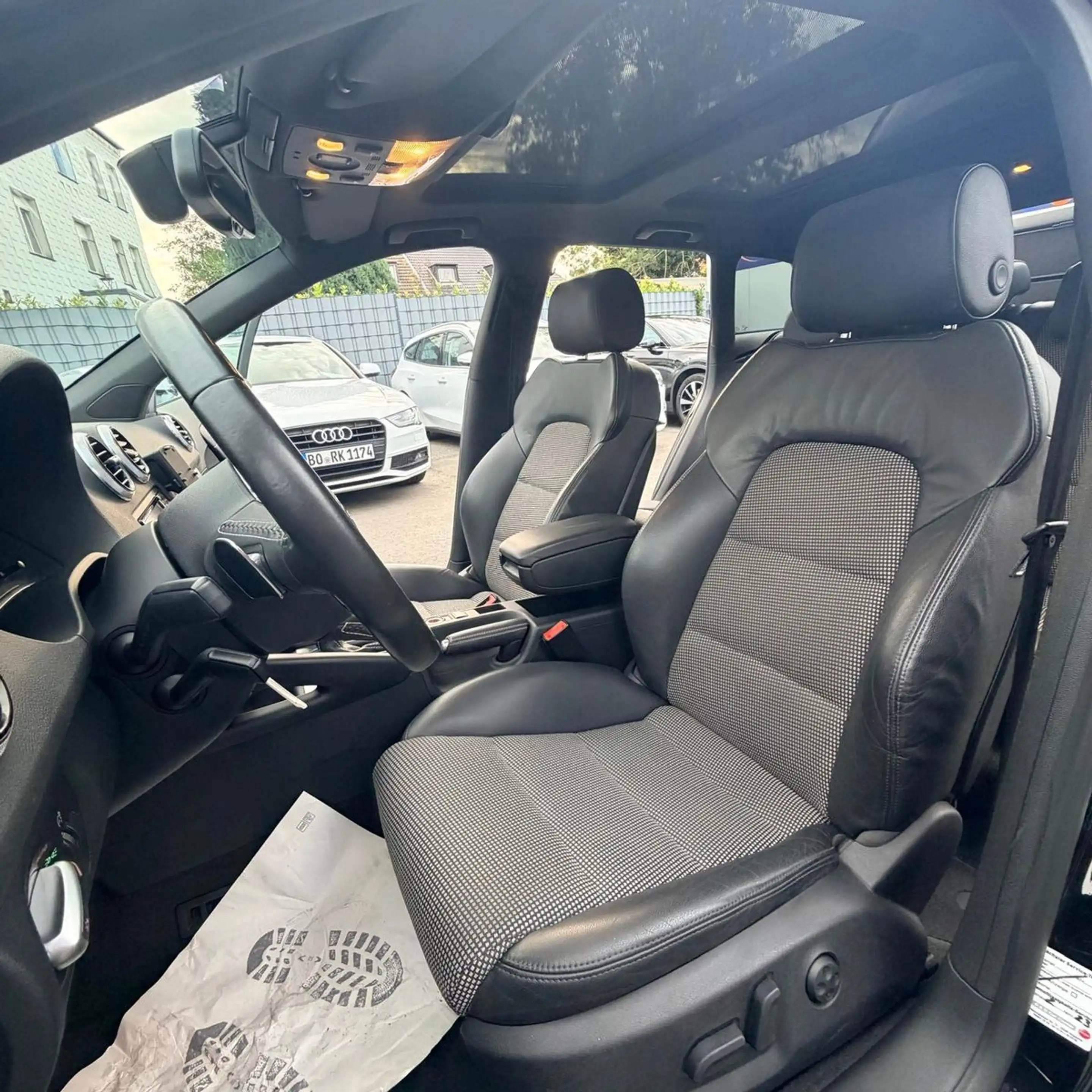 Audi S3 Sportback 2.0 TFSI quattro Pano/Bose/Magnetic — photo 11