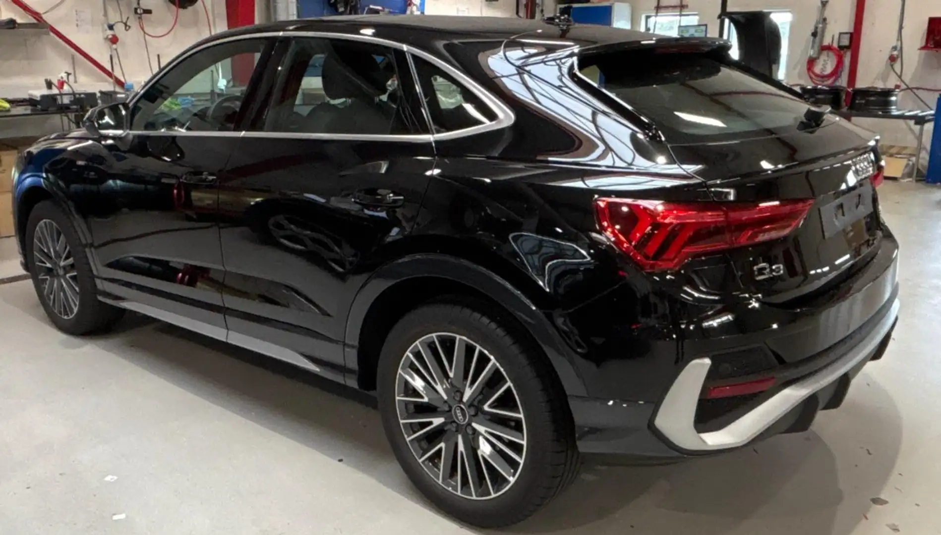 Audi Q3 Sportback S line 35 TDI S-Tronic 35 TDi Grau - 1