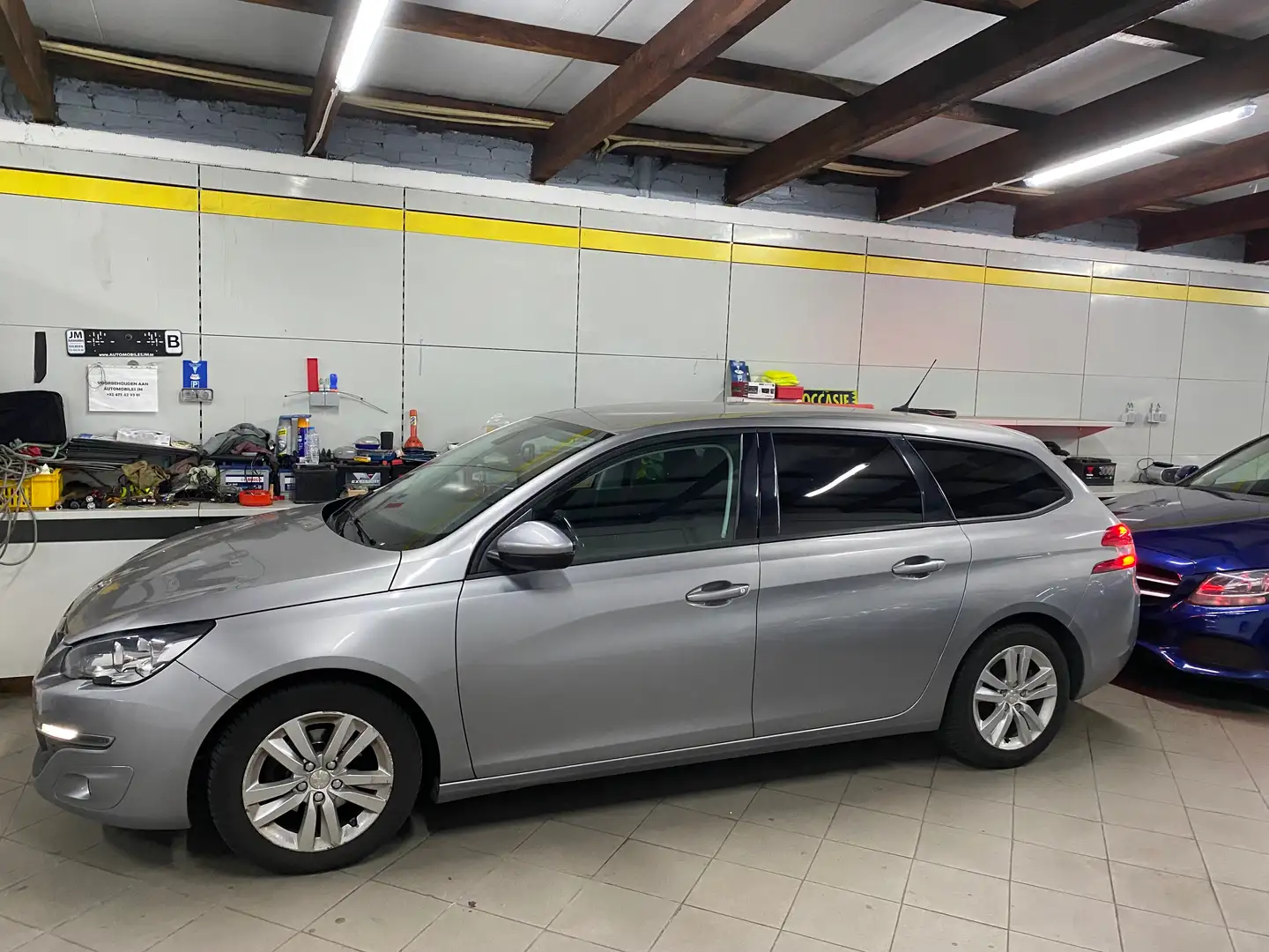 Peugeot 308 308 SW 1.6 BlueHDi Allure STT 88gr. Euro6b Gris - 2