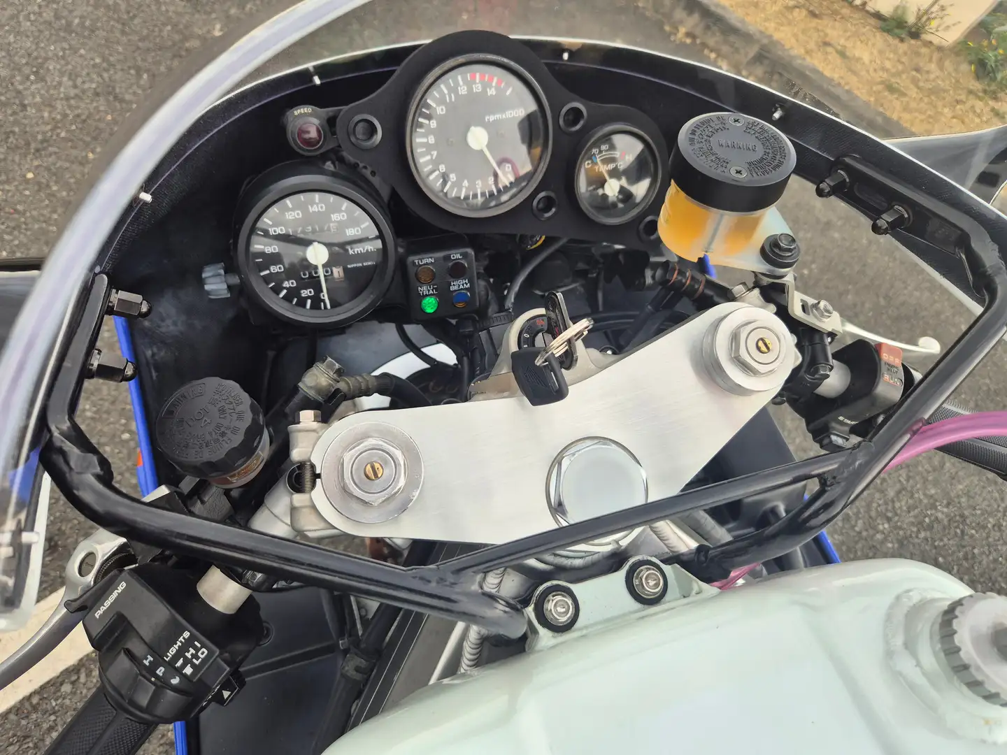 Honda VFR 750 RC30 Blanco - 2