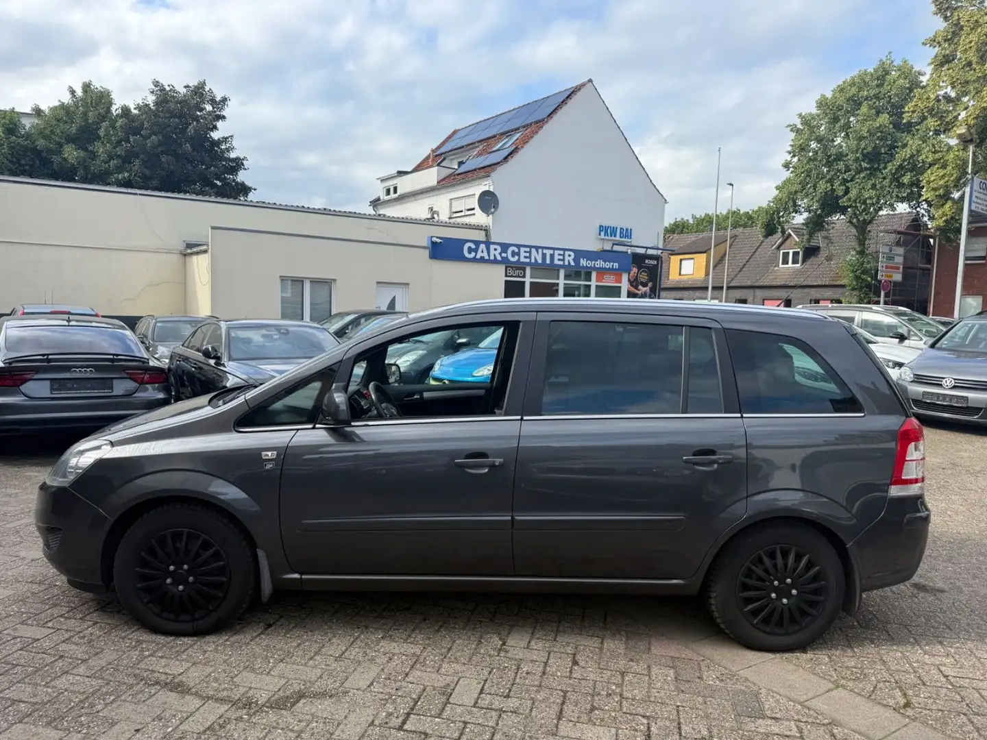 Opel Zafira B Edition "111 Jahre"*SHZ*7SITZER*8FACH** Grau - 2