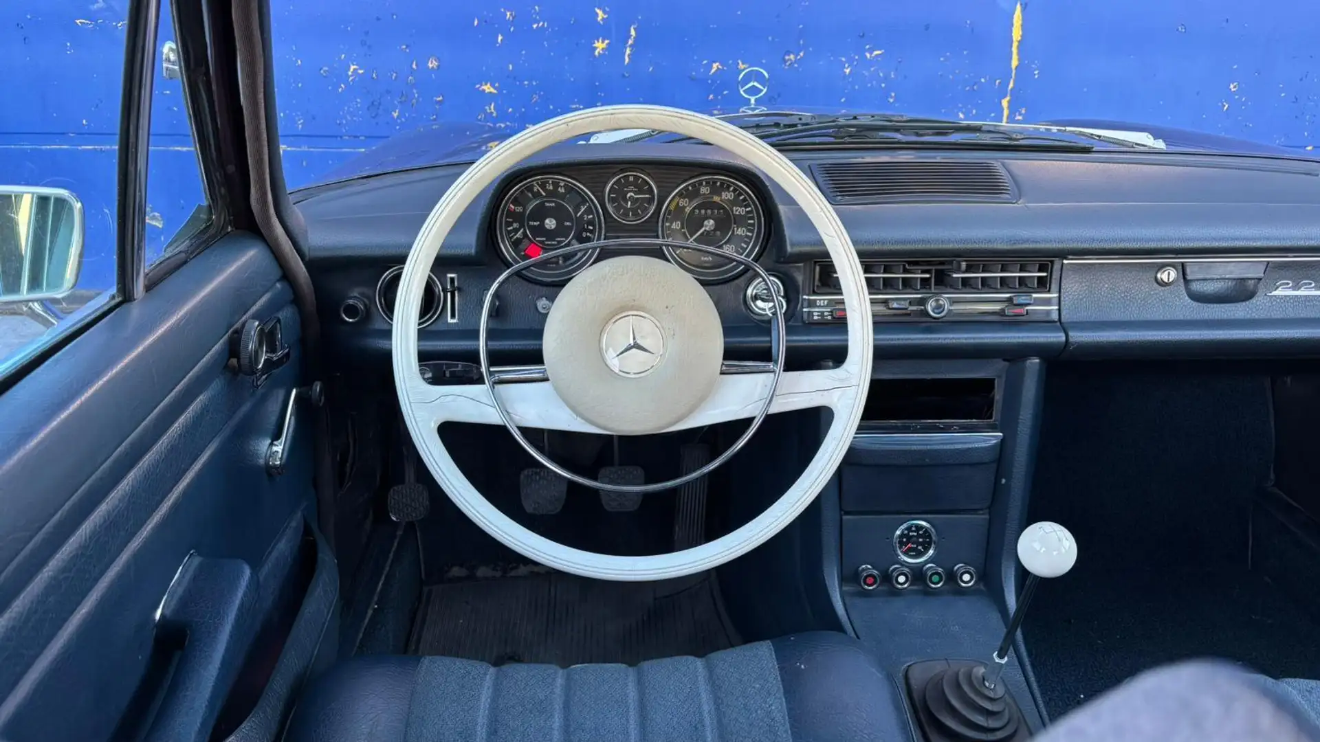 Mercedes-Benz 280 200-280 220 D Rood - 2