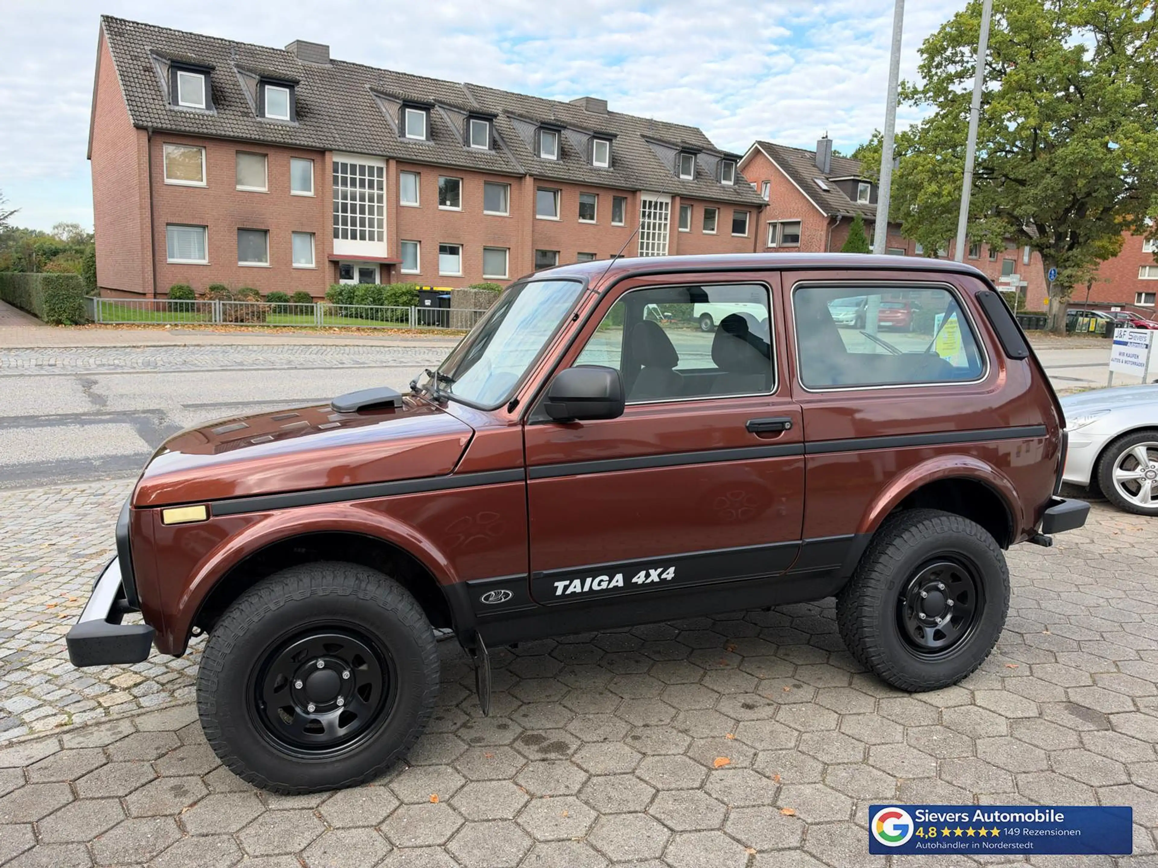 Lada Niva Taiga 4x4 AHK Dotz 2.Hand TÜV 07/28 Ganzjahresreif — photo 8