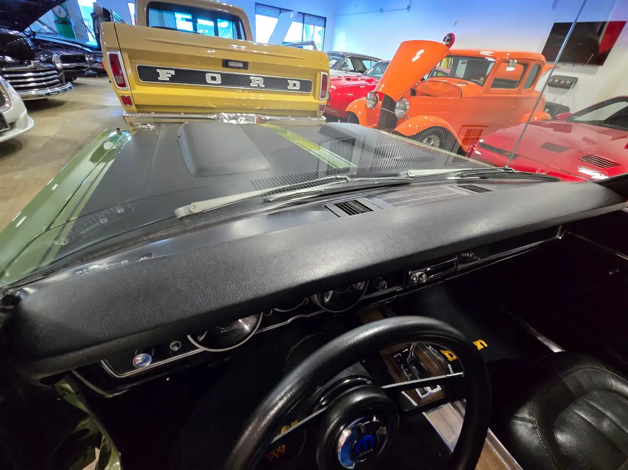 Dodge Demon снимка Dodge Demon