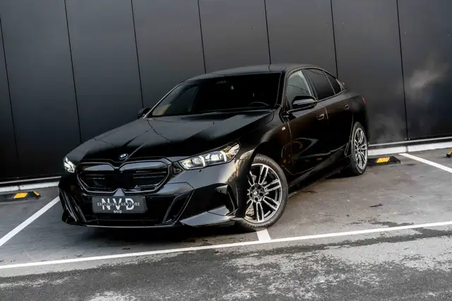 BMW 520 M-sport | H. Kardon | Headup | Pano | ACC | Camera