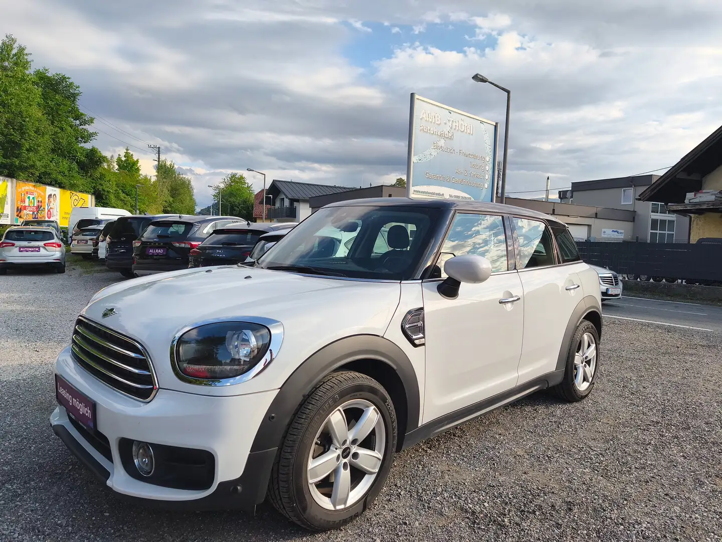 MINI One D Countryman One D,* LED, Navi, Kamera, Sitzhzg., Tempomat,..* Weiß - 1