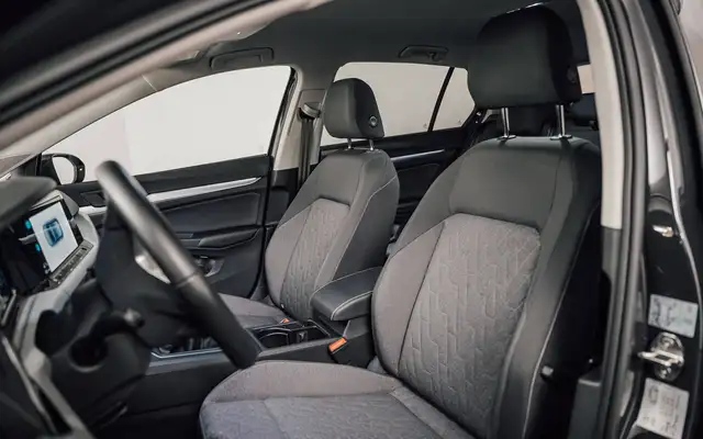 Volkswagen Golf view 10
