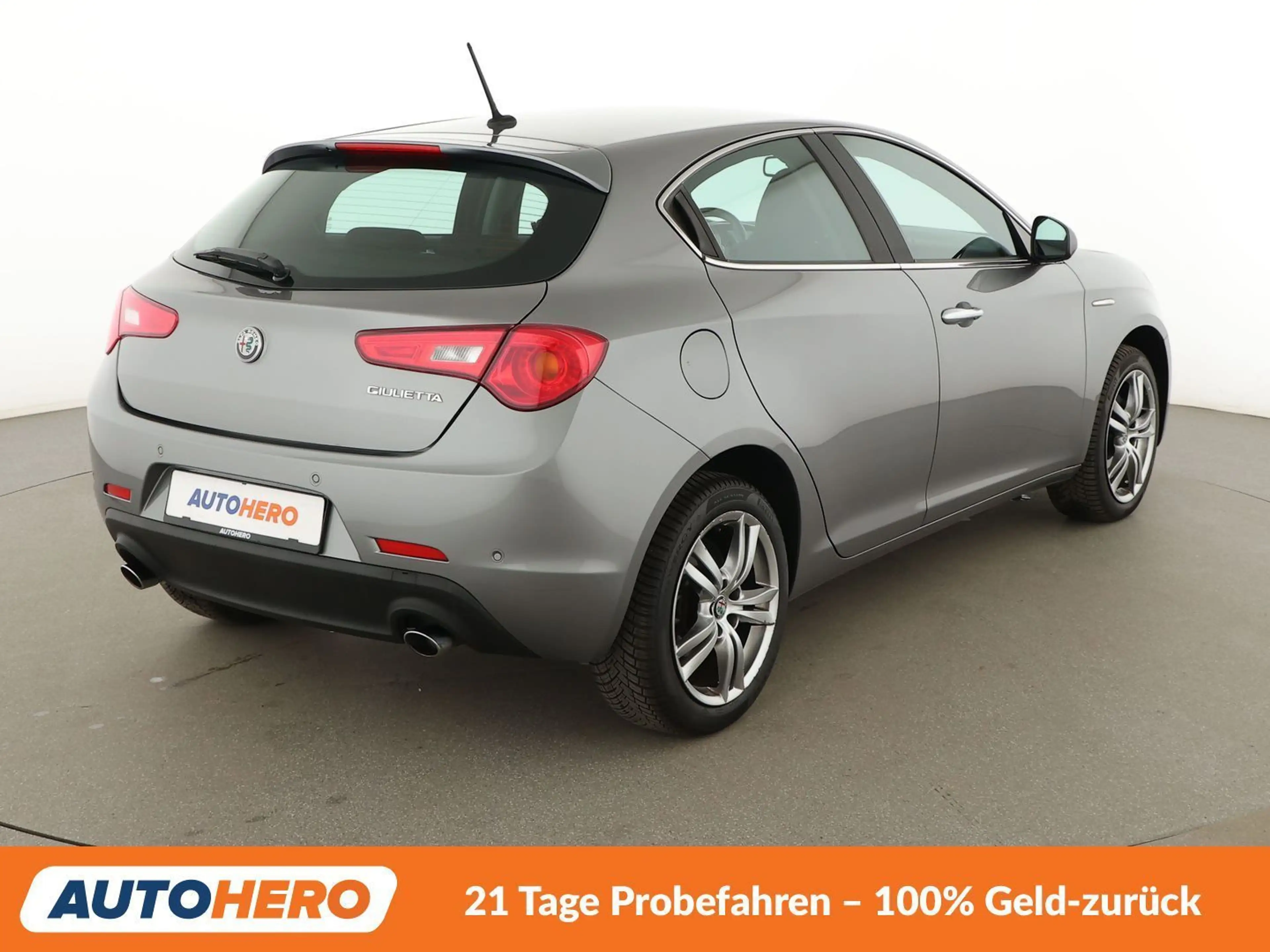Alfa Romeo Giulietta 2.0 JTDM Super Aut.*NAVI*TEMPO*PDC*SHZ*ALU* — photo 6