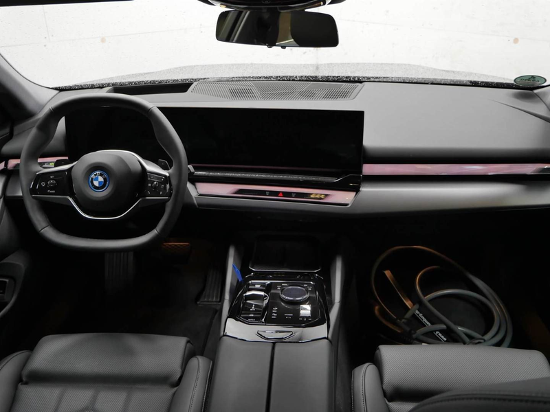 BMW 550 e xDrive |Fahrwerk Professional |Sitzbelüft. |Komf — photo 9