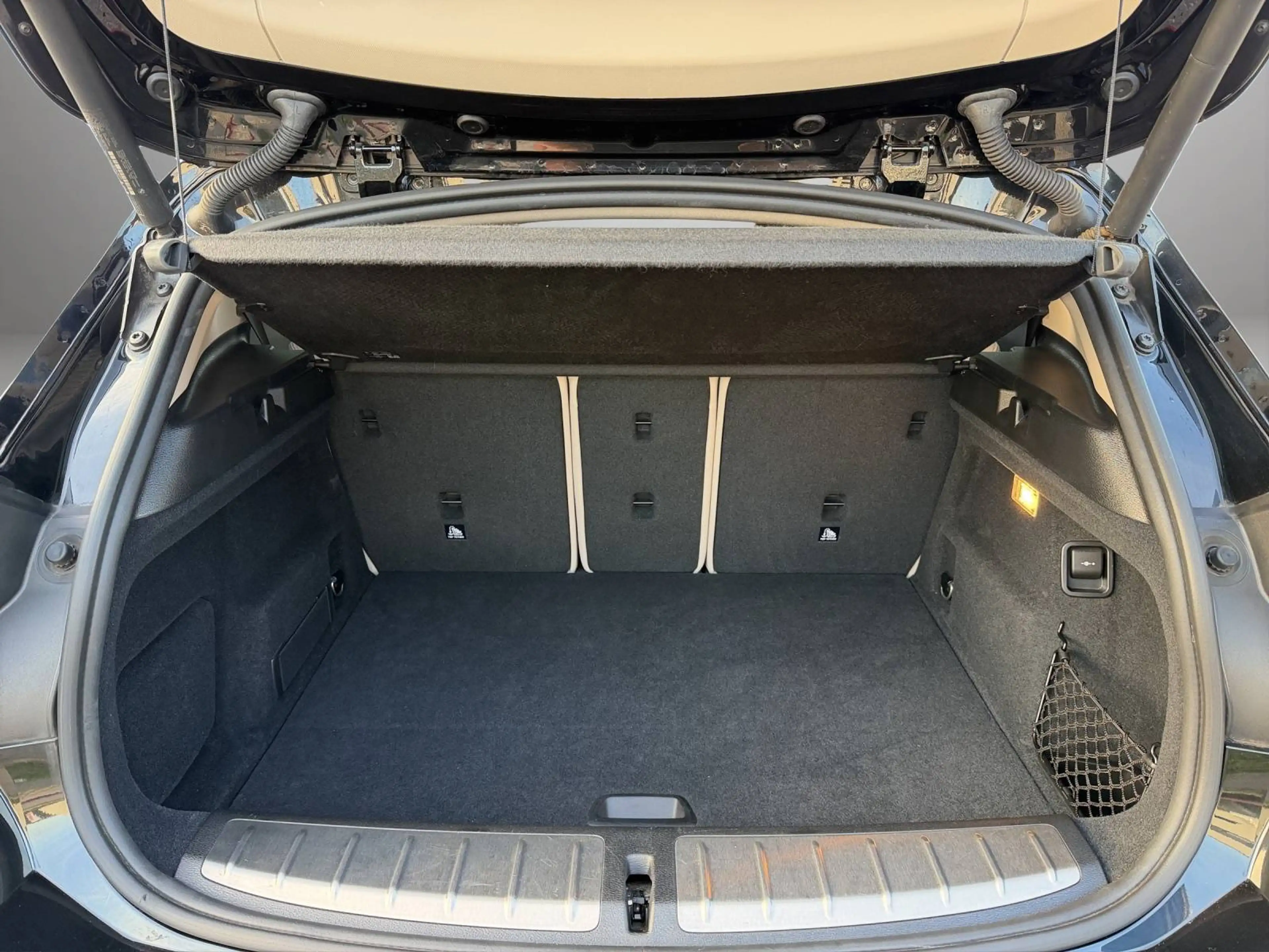 BMW X2 sDrive18i Advantage *LED, LEDER, SHZ, NBA* — photo 9