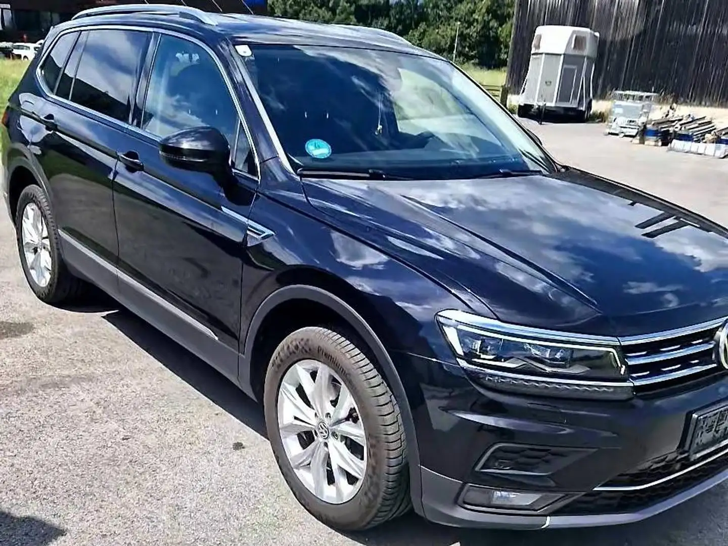 Volkswagen Tiguan Allspace Tiguan 2,0 TDI SCR Allspace Highline DSG Allspace Highline Schwarz - 2