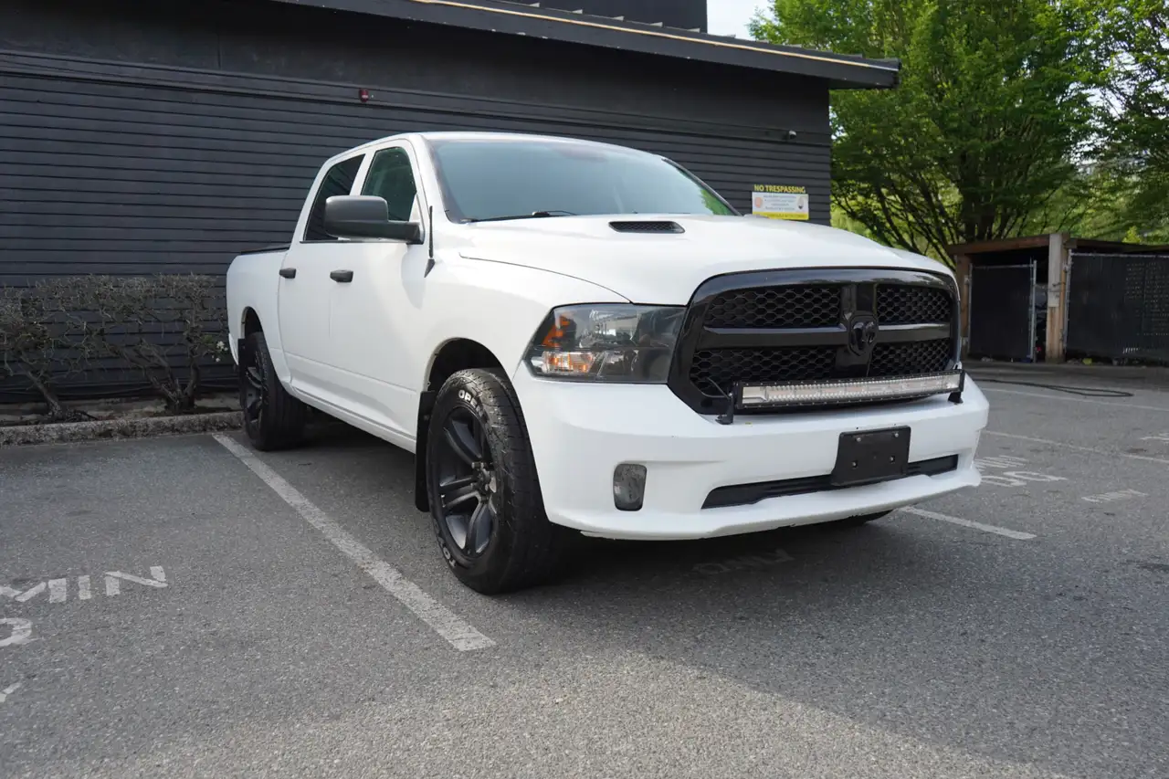 RAM 1500 снимка RAM 1500