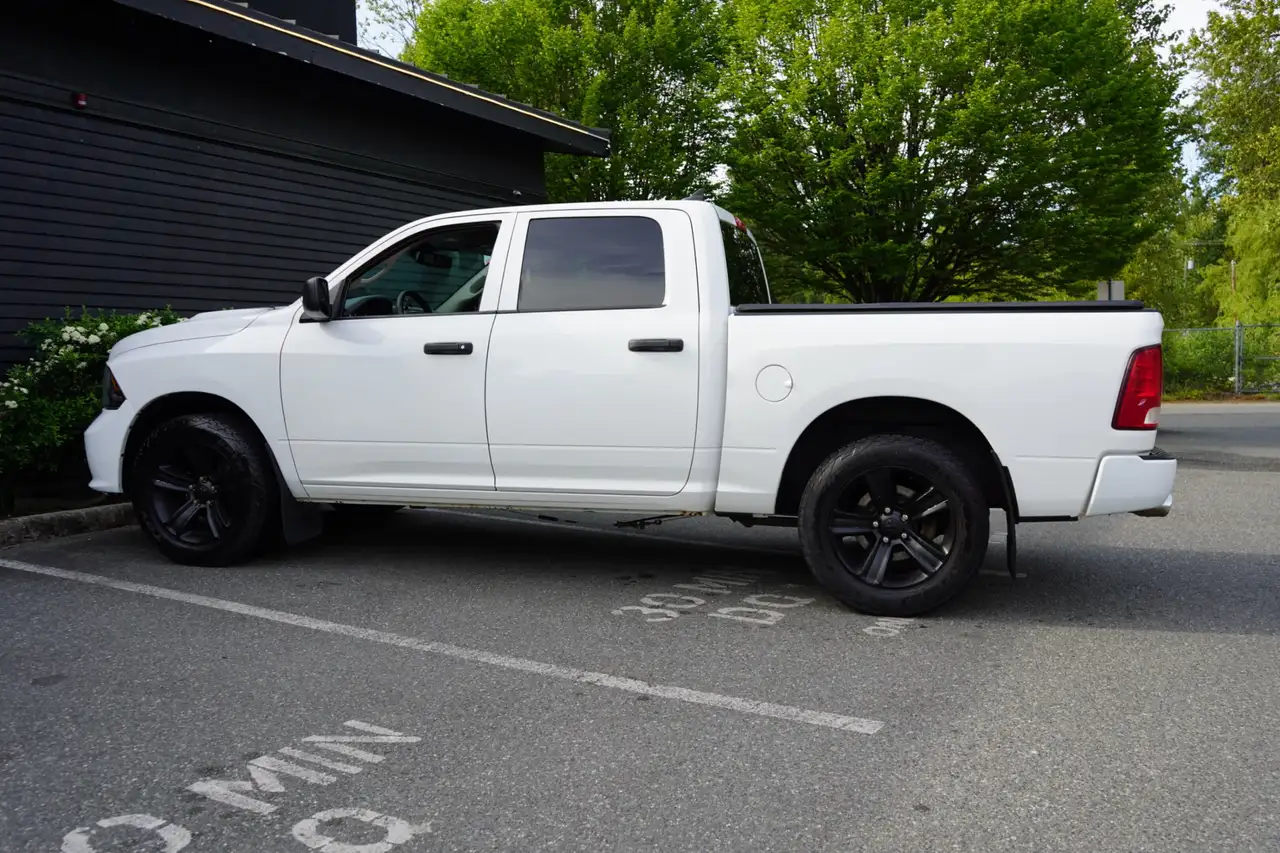 RAM 1500 снимка RAM 1500