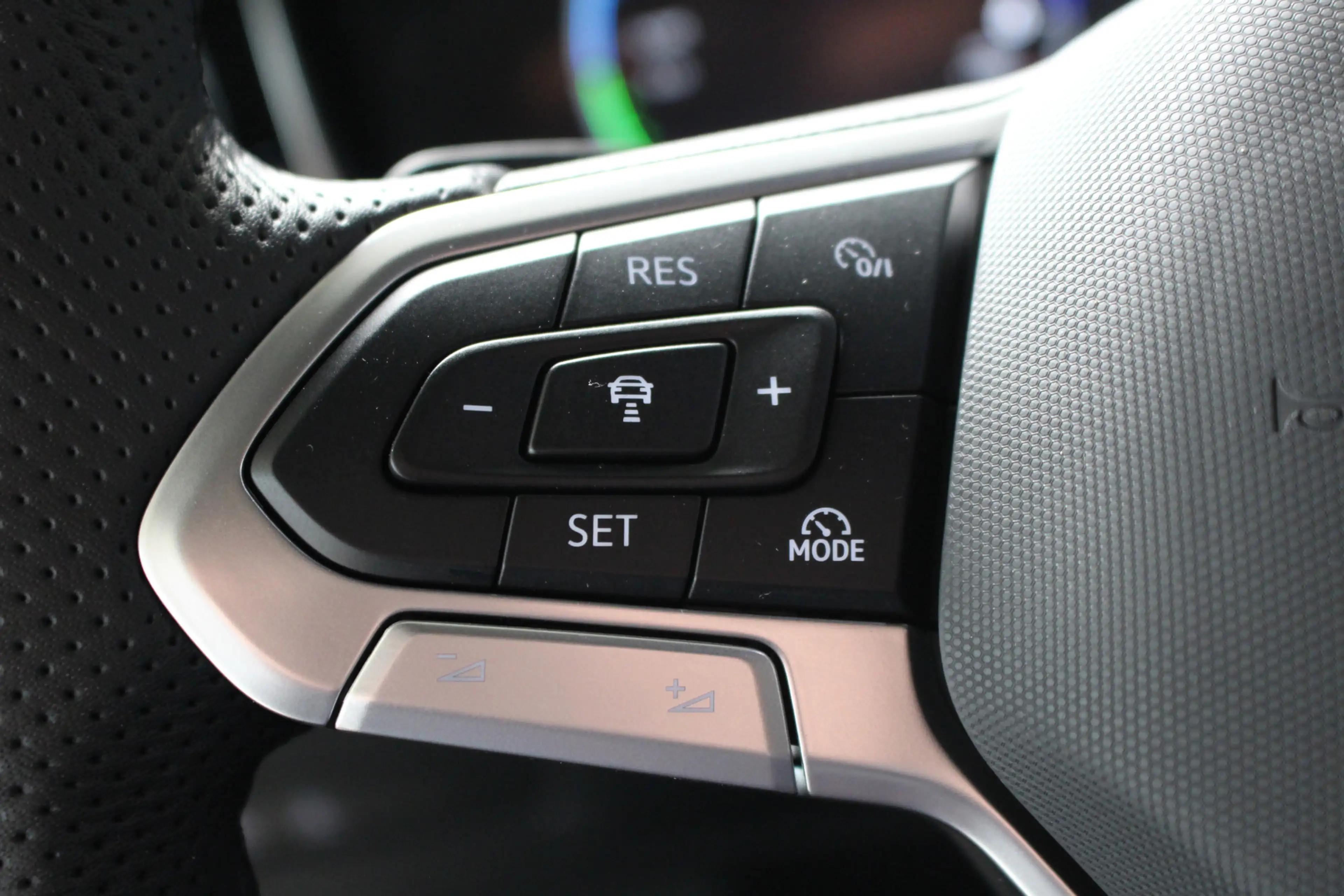 Volkswagen Touareg 3.0 TSi R 4-Motion 462 PK | Panoramadak | Head-Up — photo 19
